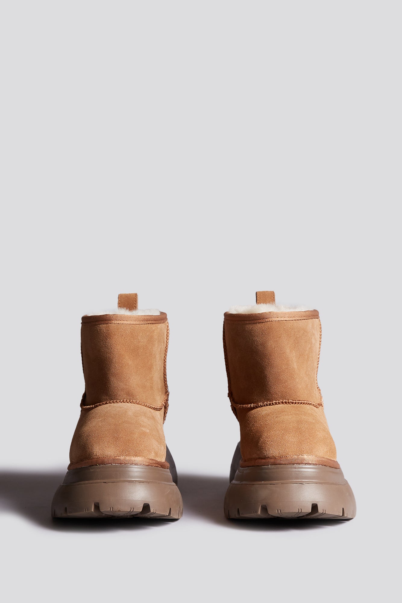 CHUNKY SHEARLING BOOT - LIGHT BROWN