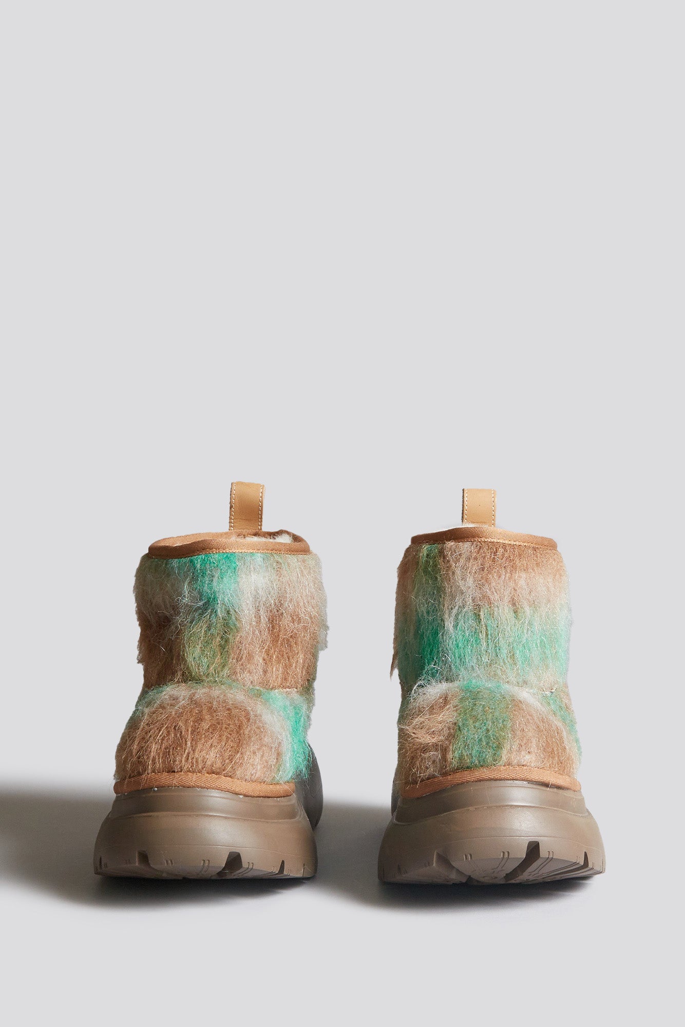 CHUNKY SHEARLING BOOT - BRUSHED GREEN PLAID