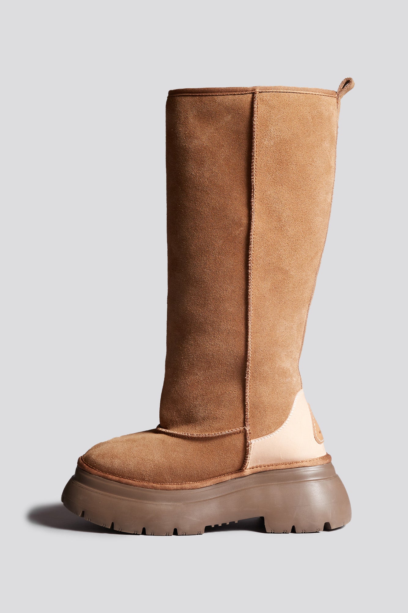 TALL CHUNKY SHEARLING BOOT - LIGHT BROWN