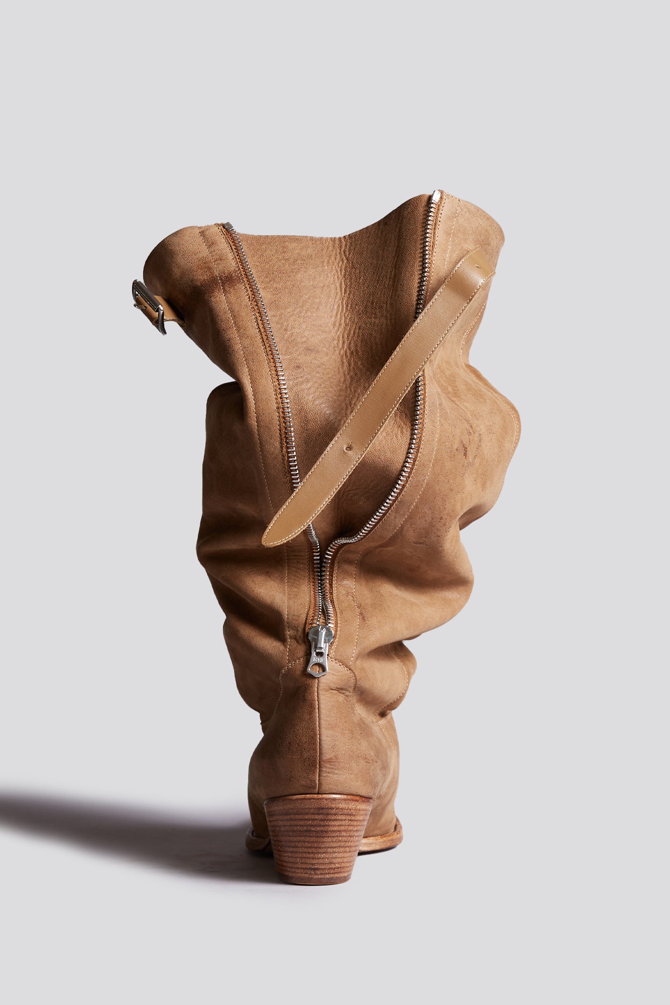 SLOUCH COWBOY BOOT - LIGHT BROWN