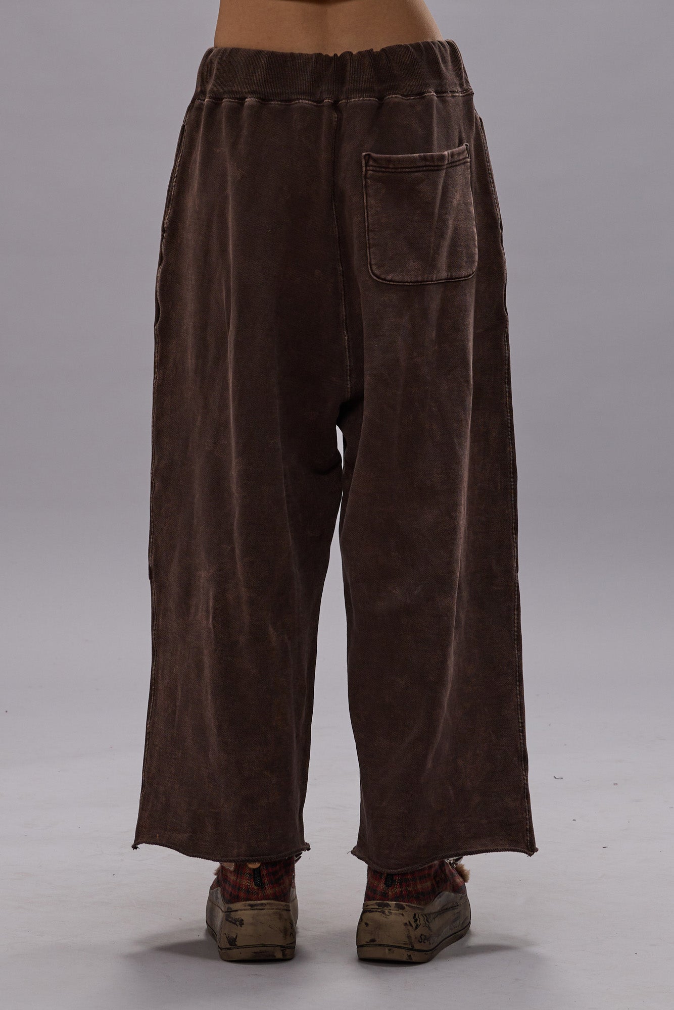 ARTICULATED KNEE SWEATPANT - BROWN