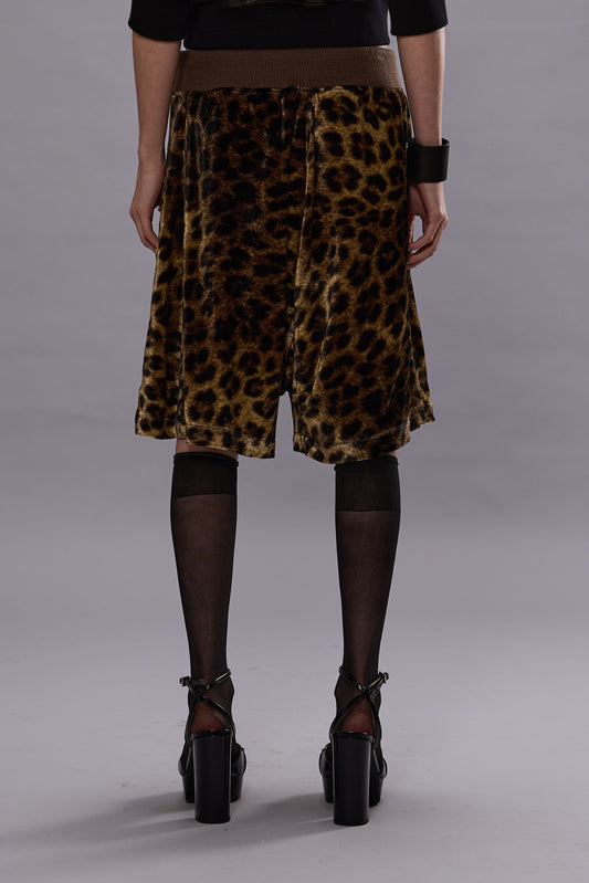 CROSSOVER SHORT - LEOPARD VELVET