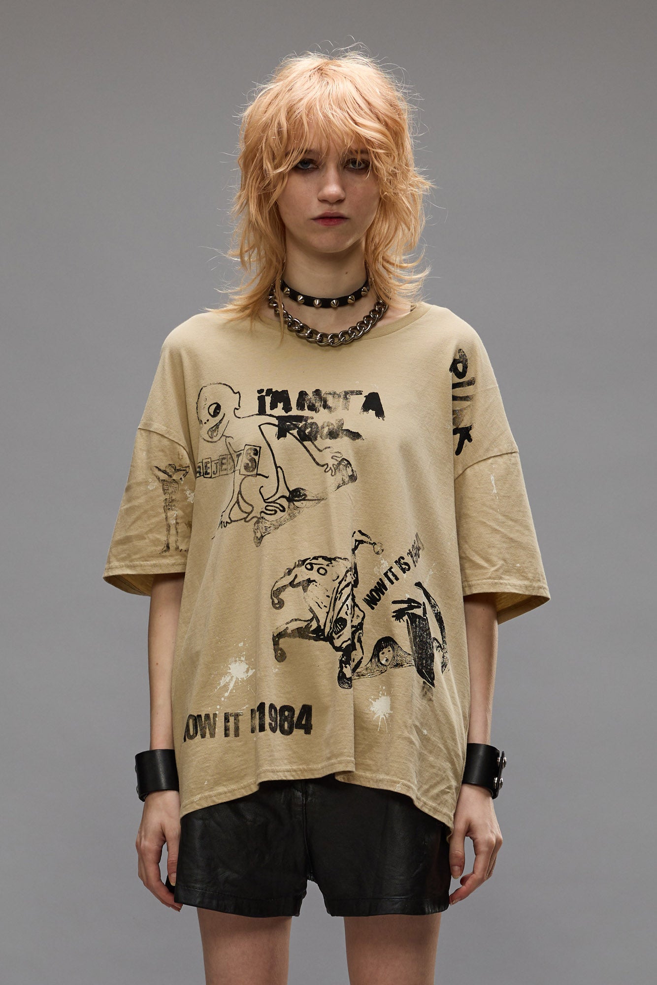 RELAXED STAMP TEE - SPLATTERED KHAKI - R13