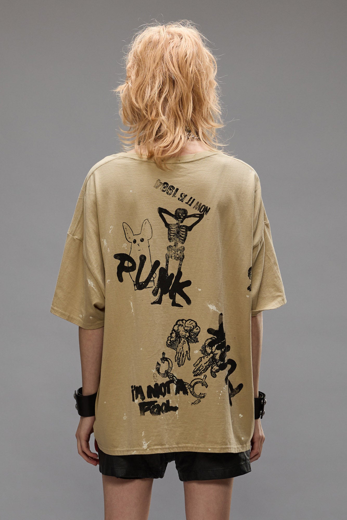 RELAXED STAMP TEE - SPLATTERED KHAKI - R13