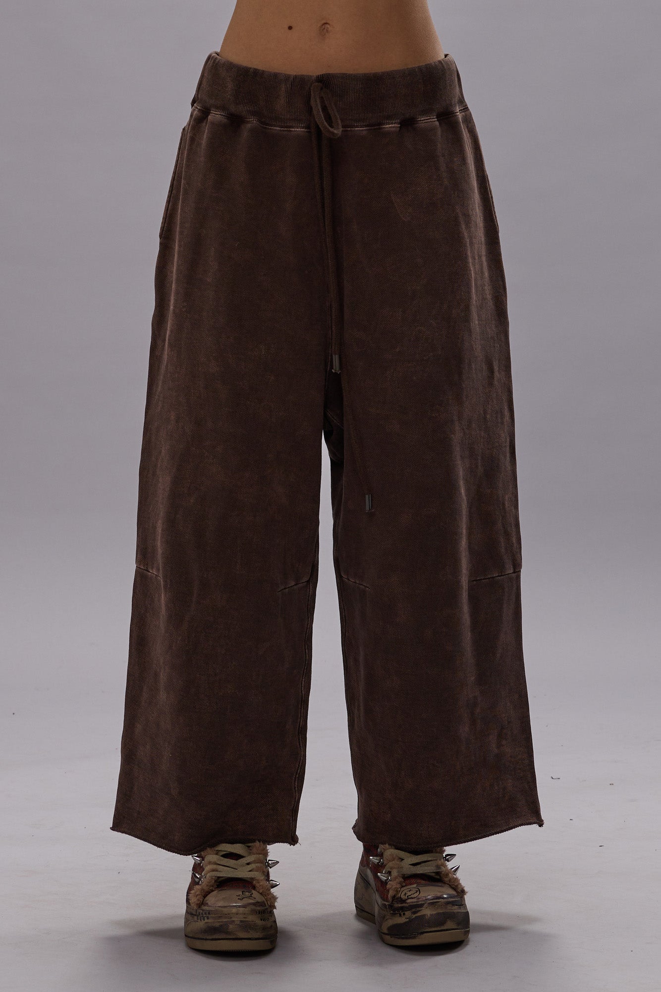 ARTICULATED KNEE SWEATPANT - BROWN - R13