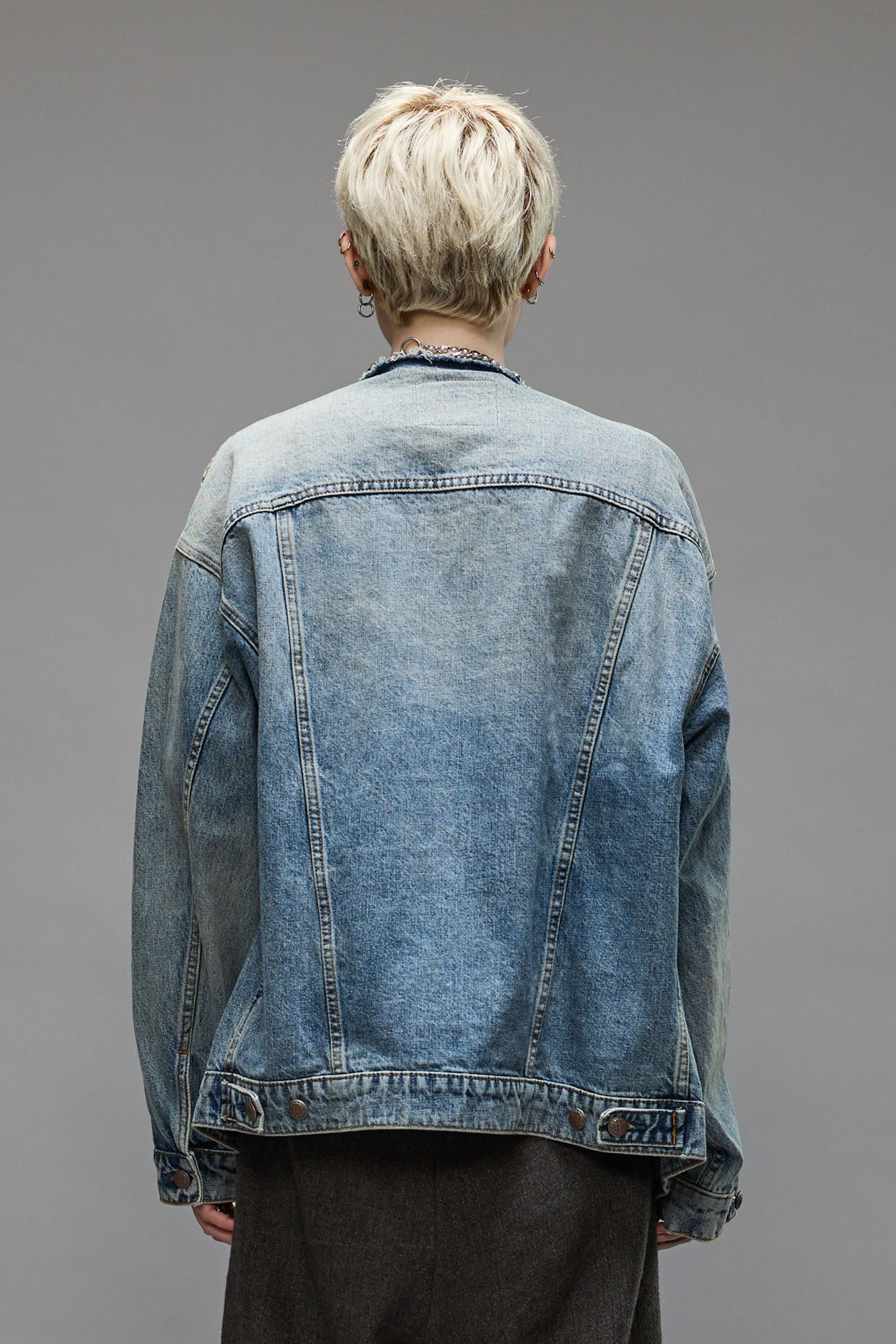 COLLARLESS TRUCKER JACKET - CAXTON BLUE - R13