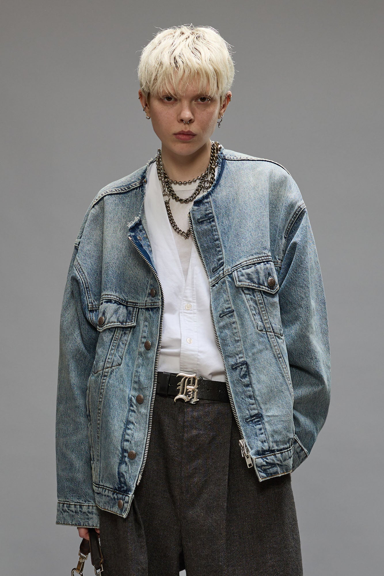 COLLARLESS TRUCKER JACKET - CAXTON BLUE - R13