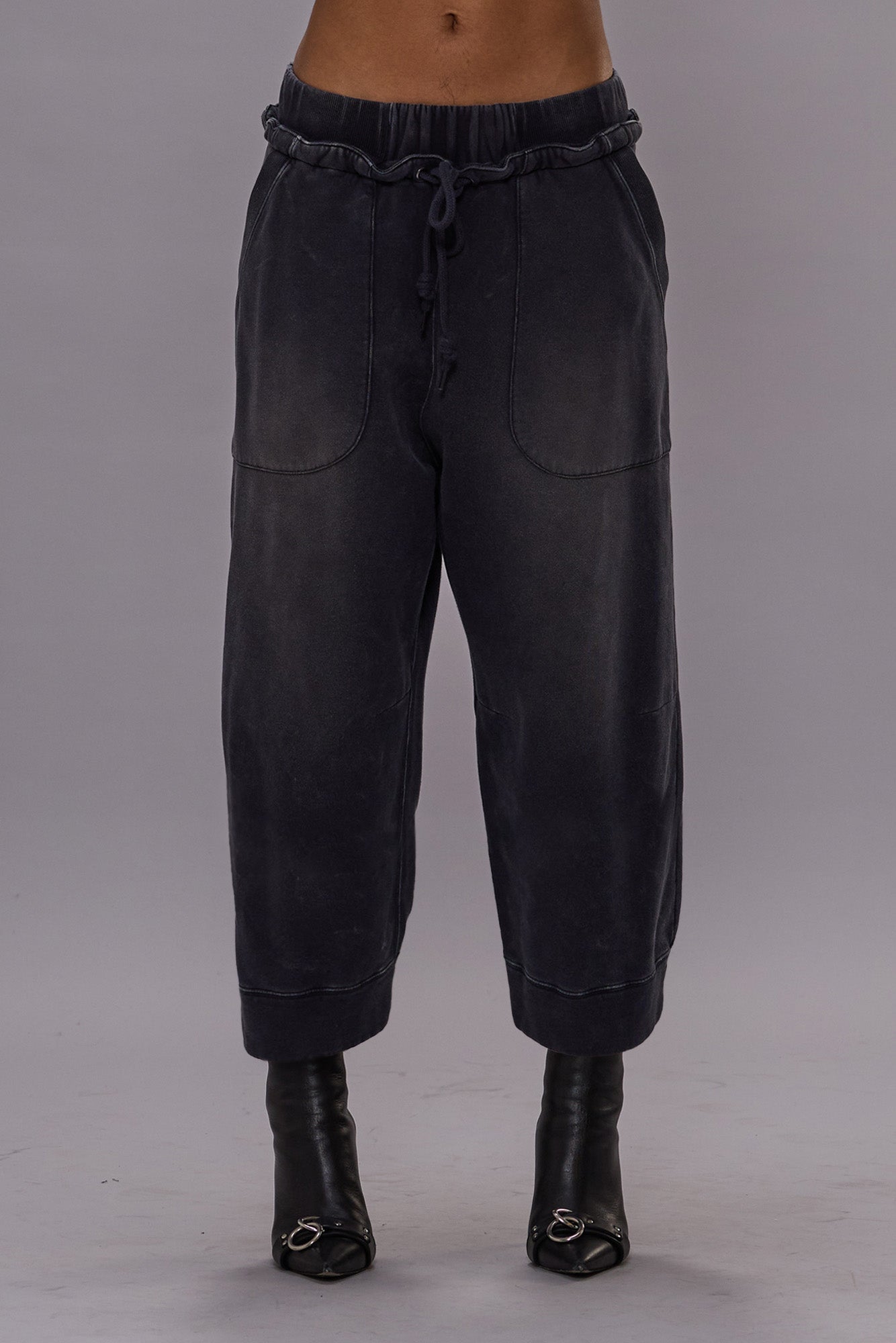 DECONSTRUCTED CROPPED SWEATPANT - NAVY - R13