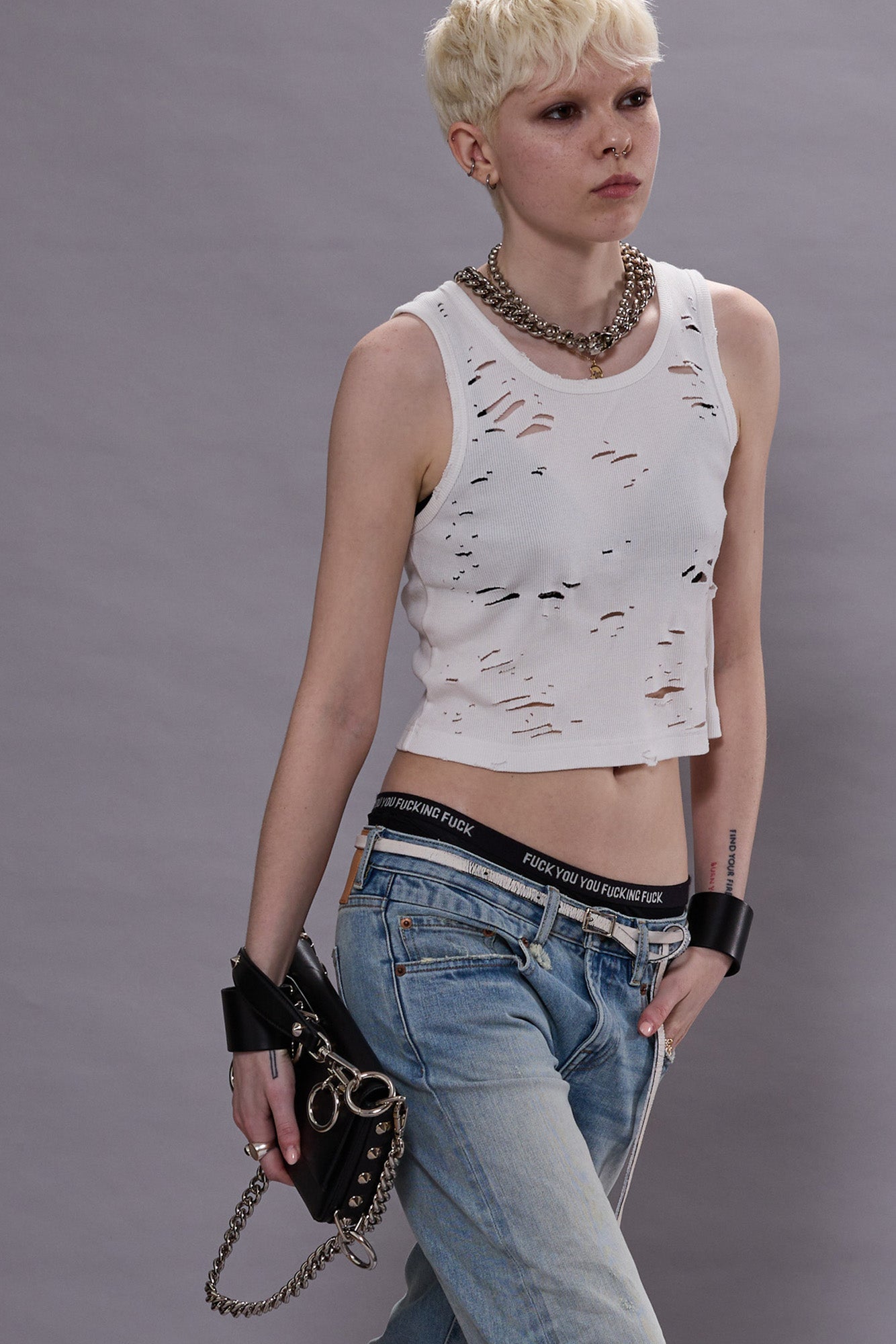 DISTRESSED TANK - ECRU