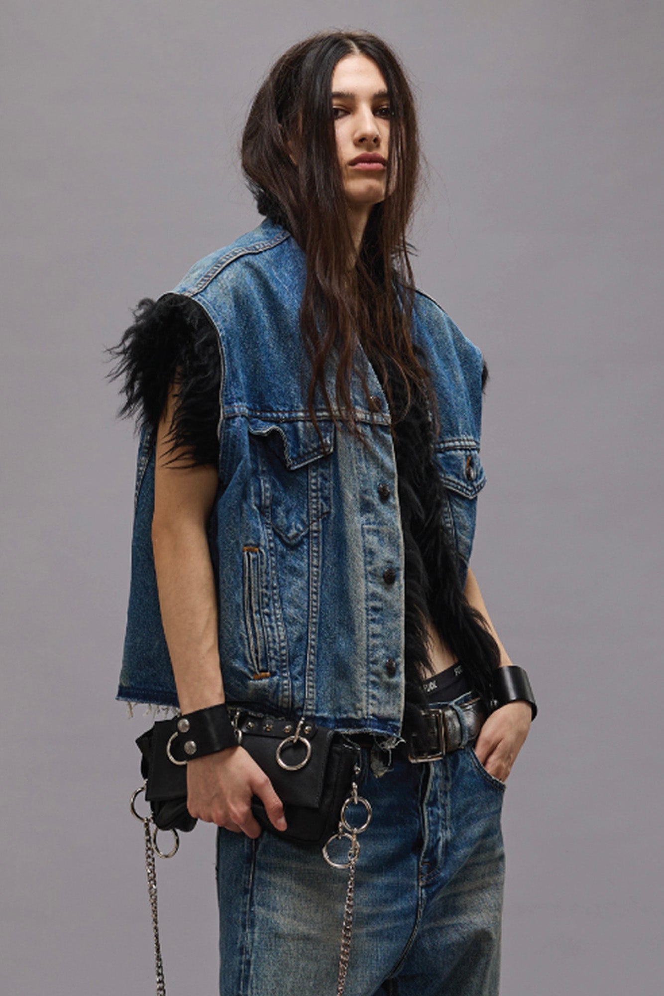 FUR TRIMMED TRUCKER VEST - STONE WASH BLUE - R13