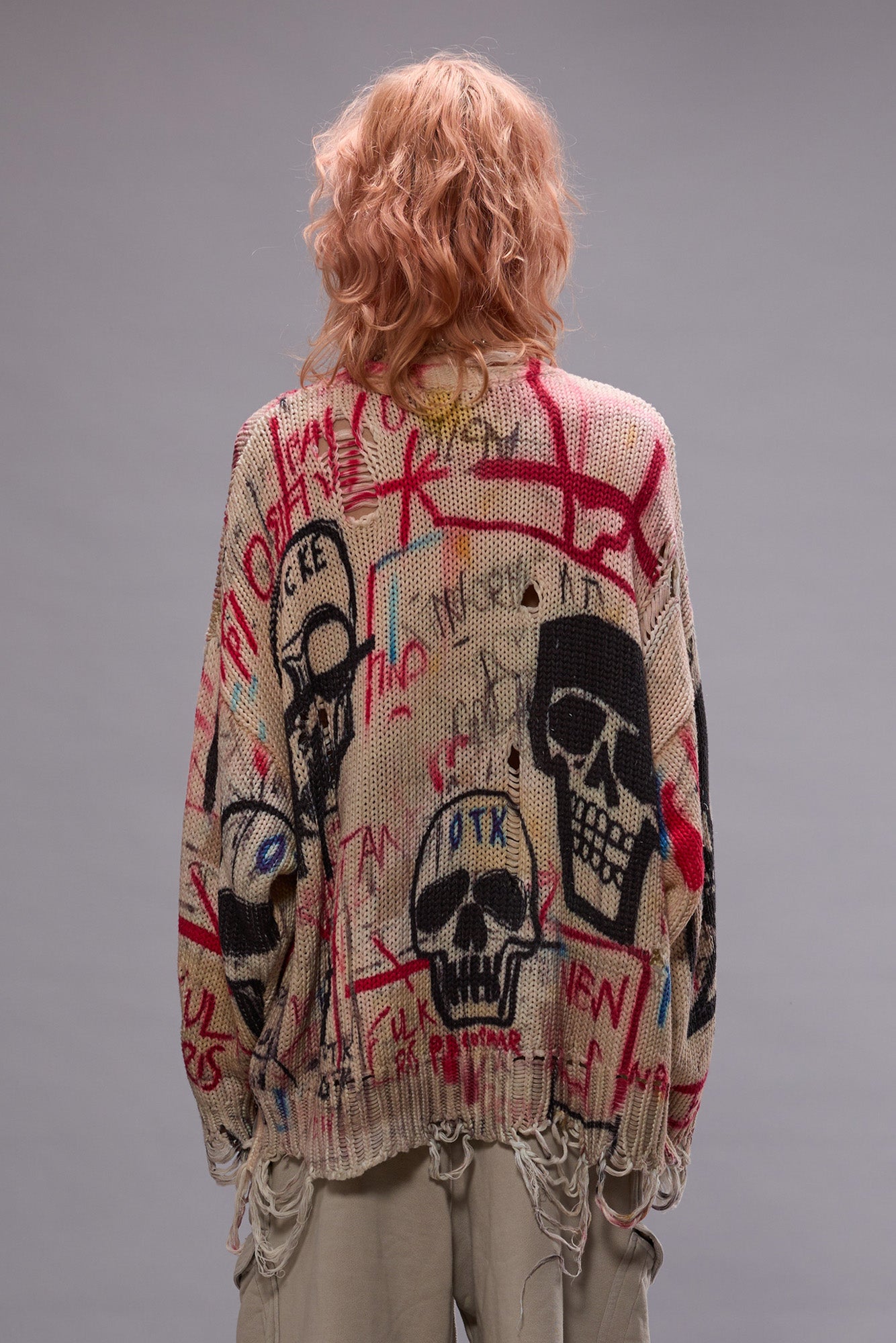 PRINTED OVERSIZED SWEATER - SKULL GRAFFITI PRINT - R13