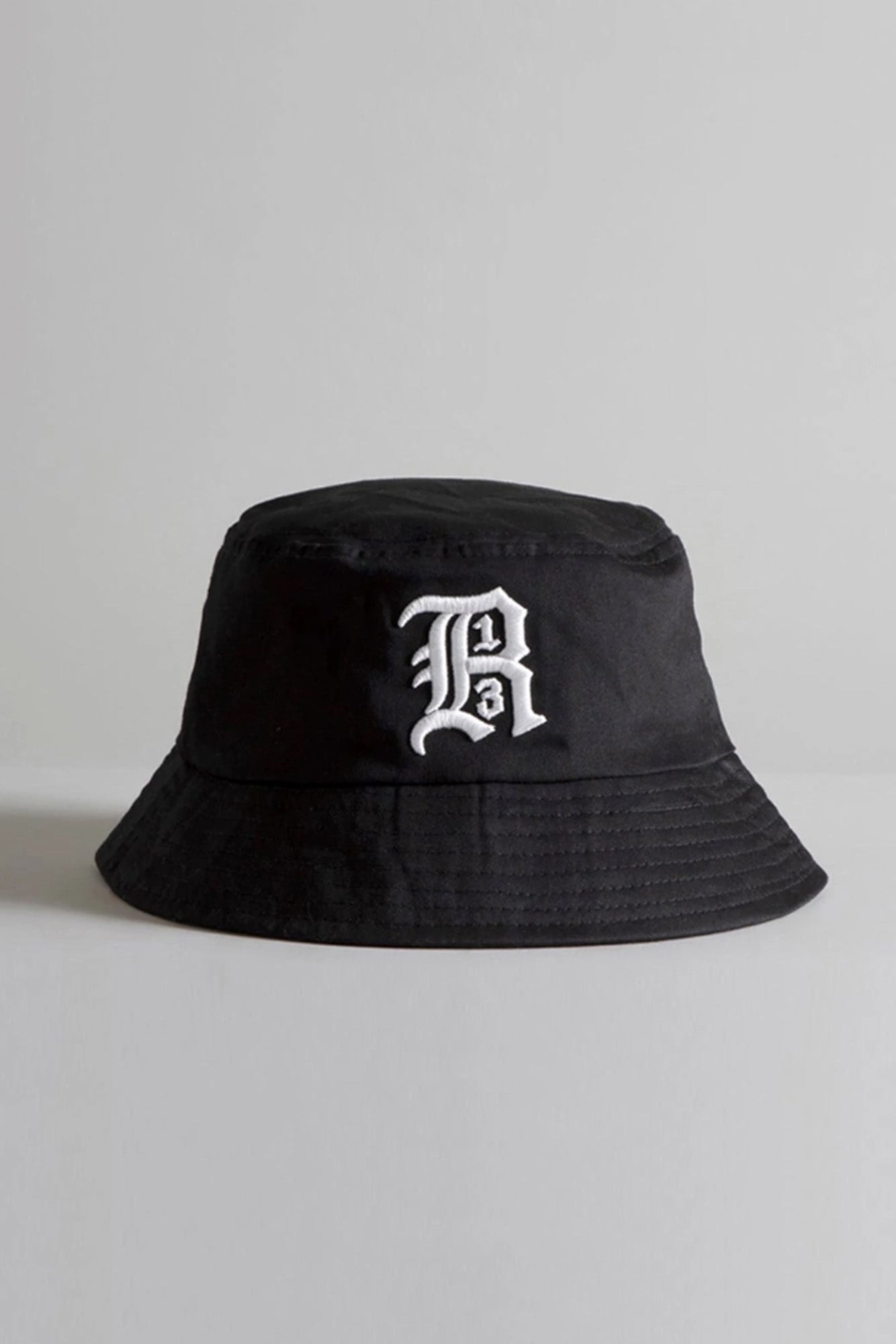 R13 BUCKET HAT - BLACK - R13