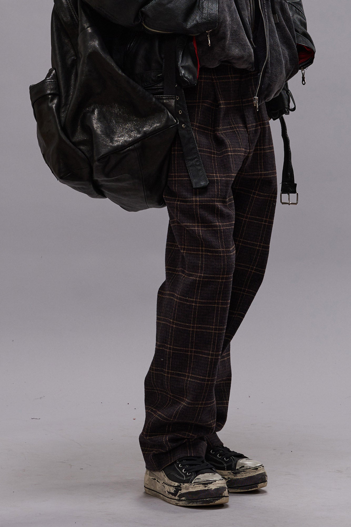 RELAXED TROUSER - DARK BROWN PLAID - R13