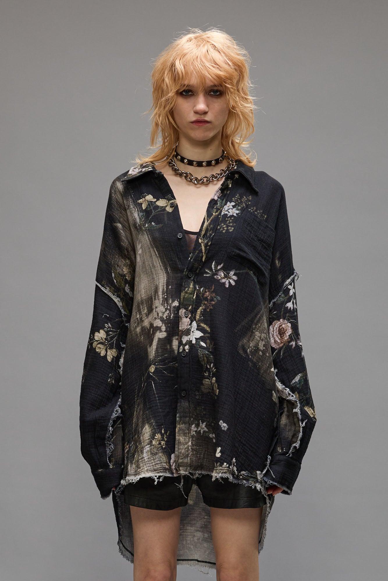 SHREDDED SEAM DROP NECK - BLEACHED BLACK FLORAL - R13