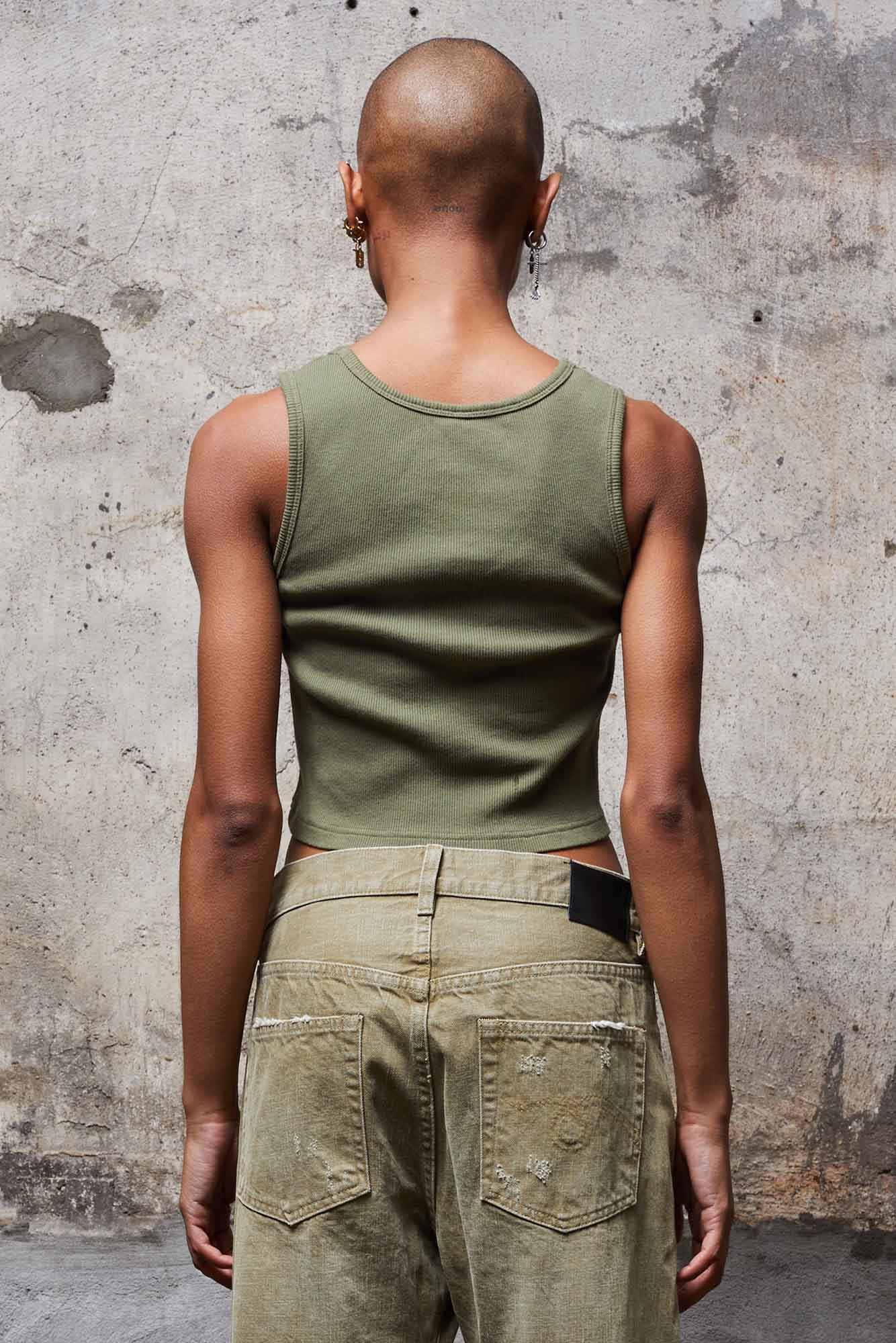 DISTRESSED TANK - OLIVE