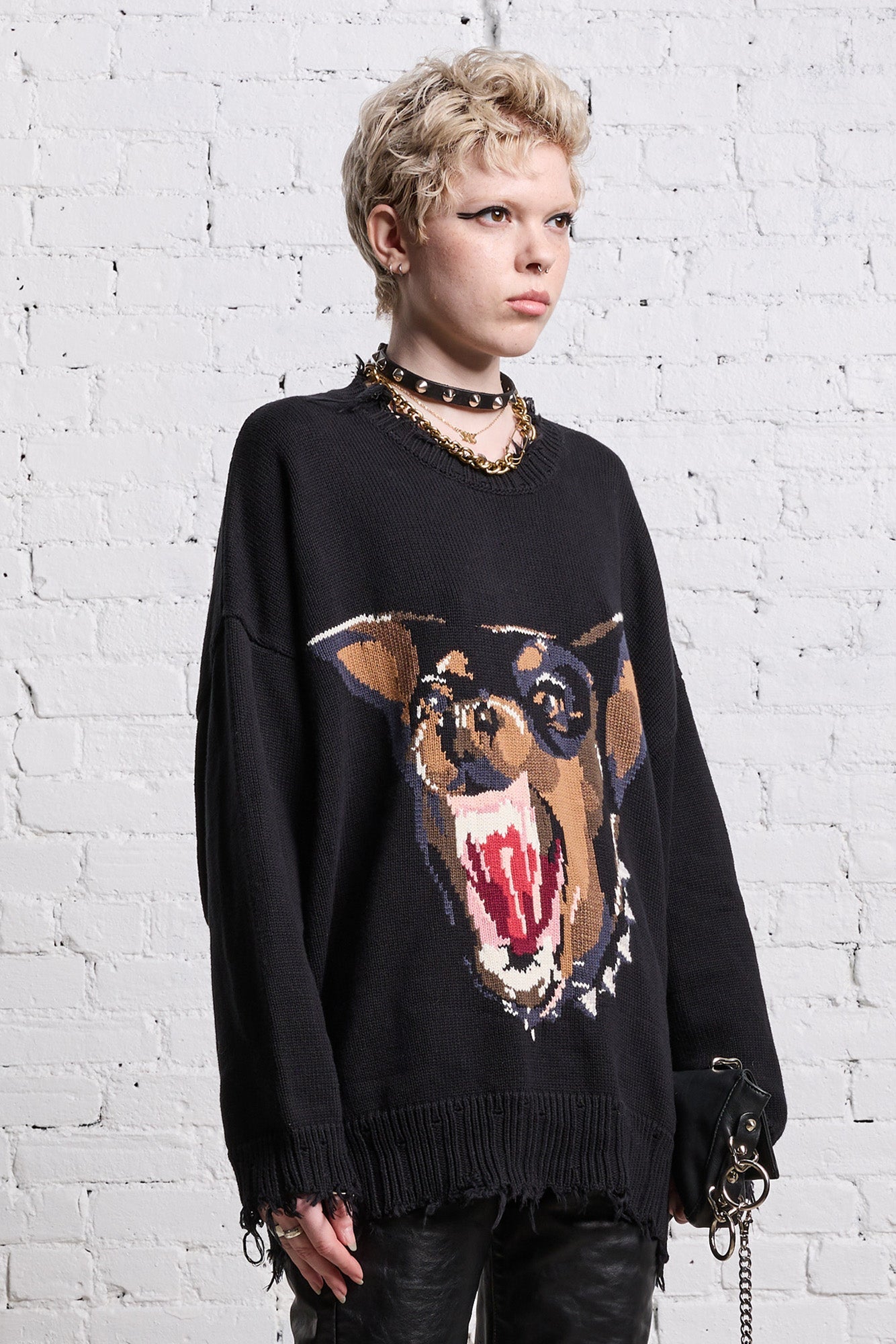 ANGRY CHIHUAHUA OVERSIZED SWEATER - BLACK - R13