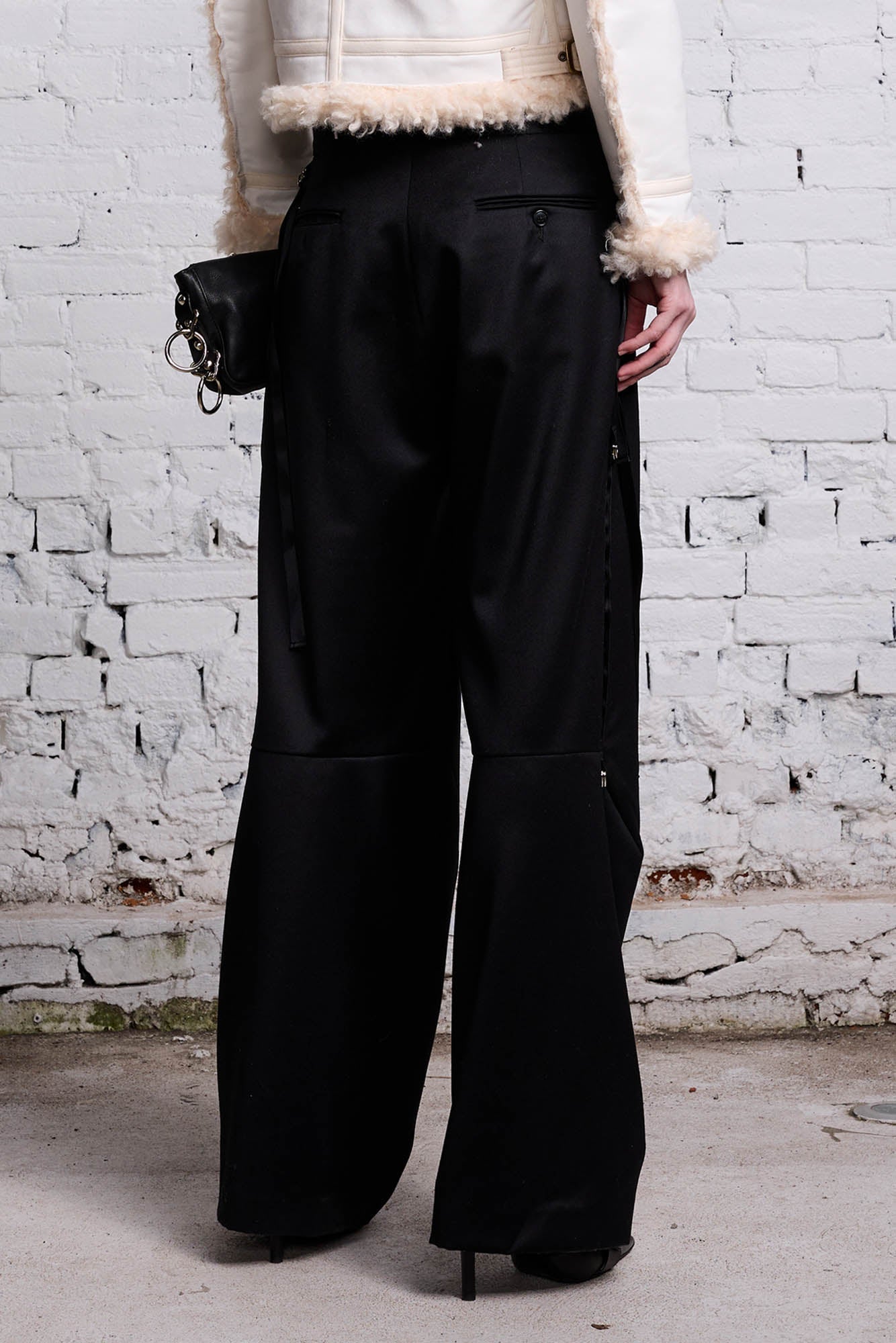 ARTICULATED TUXEDO TROUSER - BLACK - R13