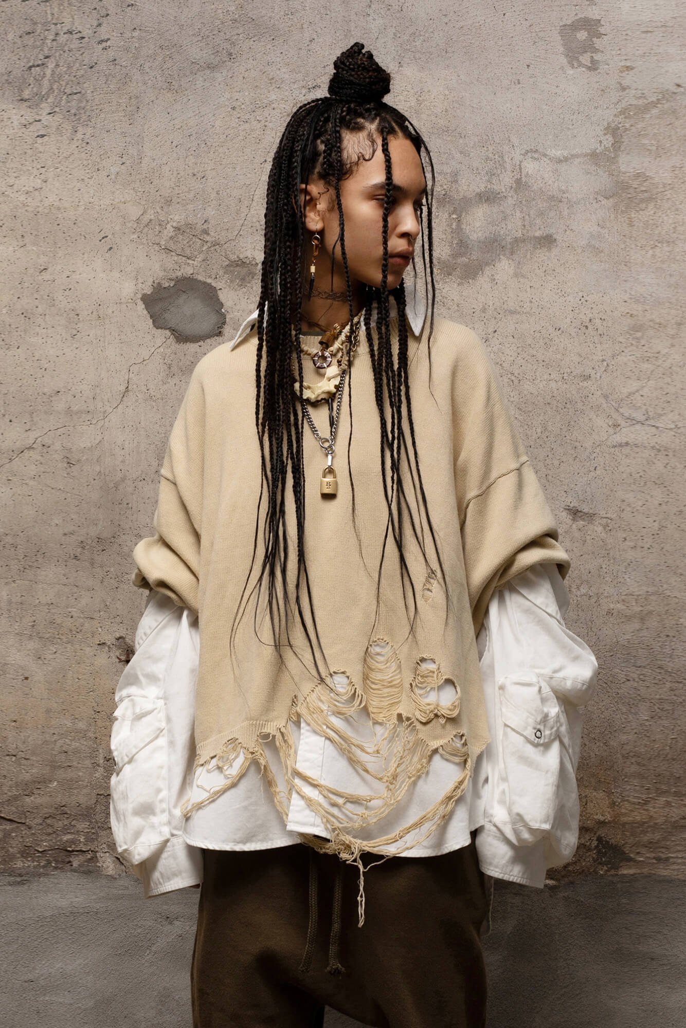 DESTROYED OVERSIZED PULLOVER - KHAKI - R13