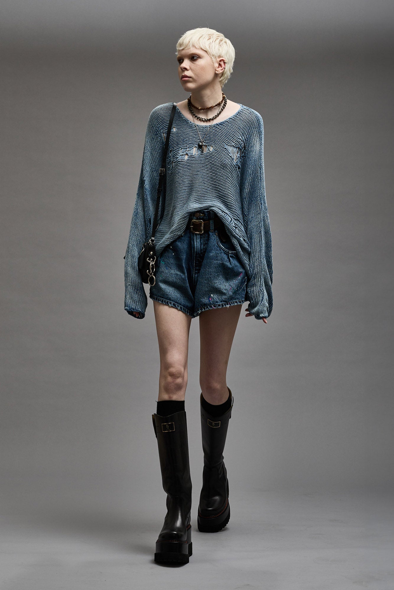 DISTRESSED BOYFRIEND CREWNECK - LIGHT INDIGO - R13