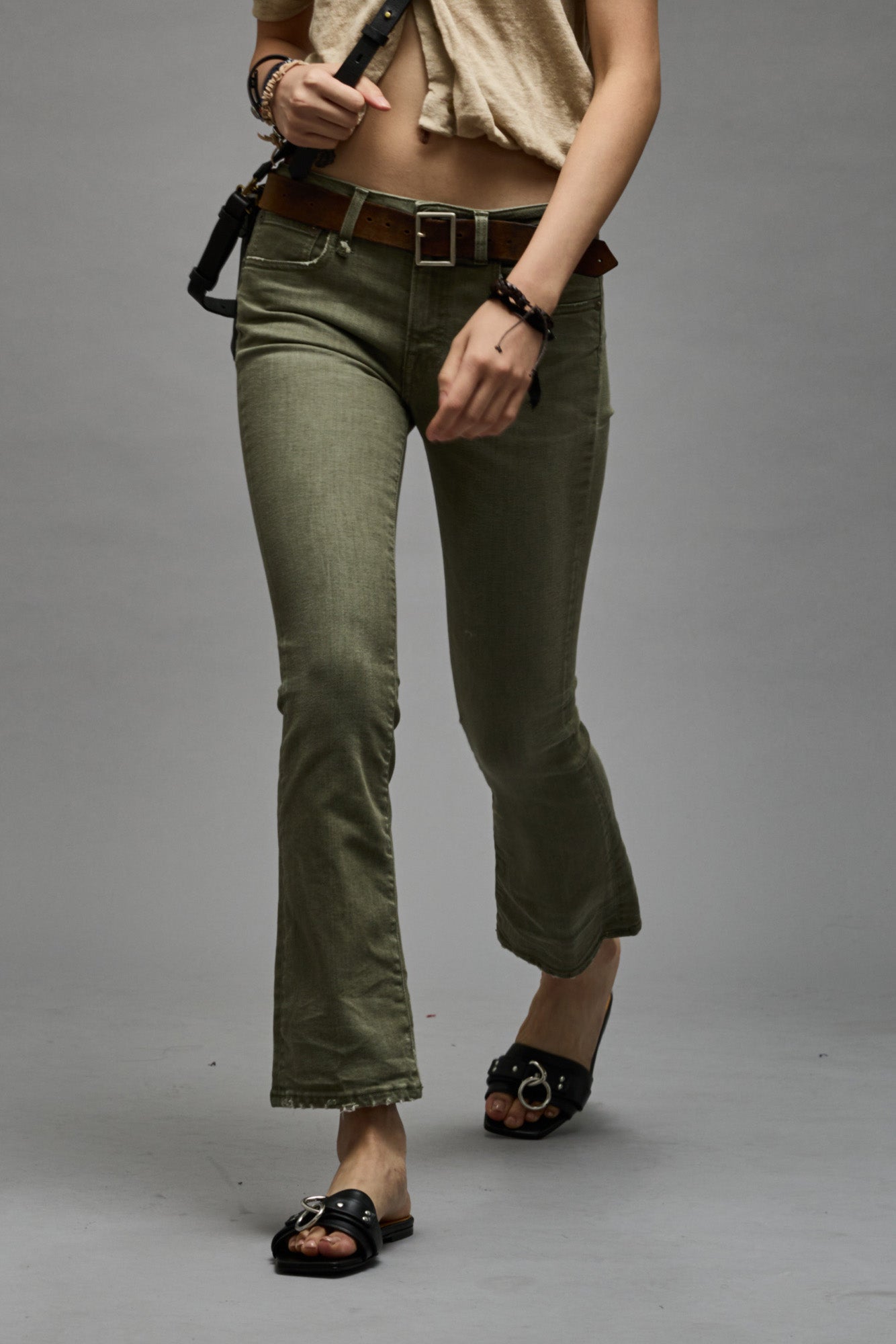 KICK FIT - OLIVE GREEN STRETCH - R13