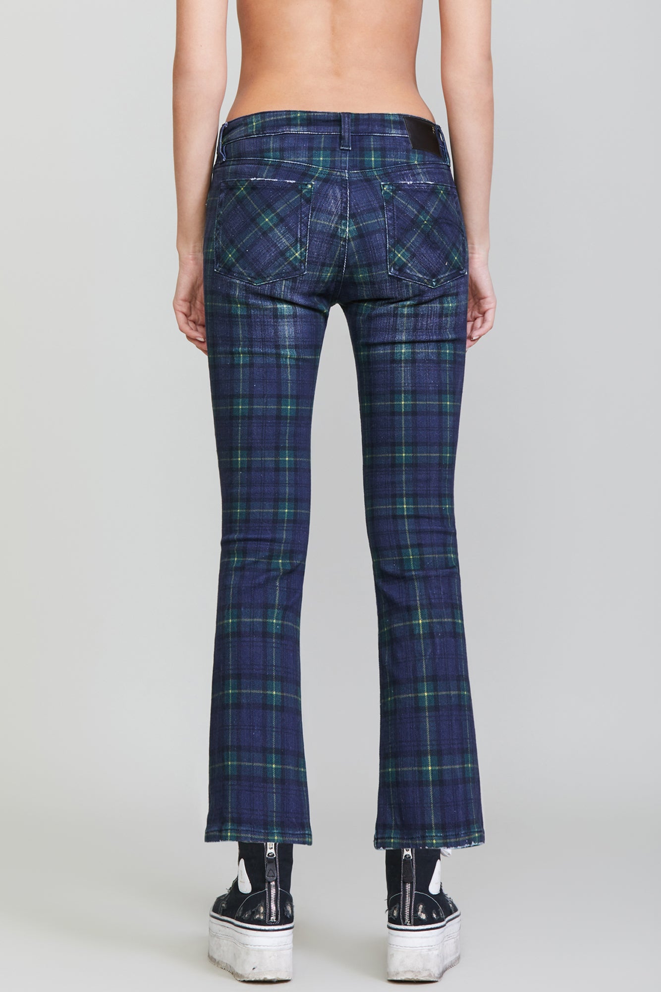 KICK FIT - PRINTED TARTAN - R13