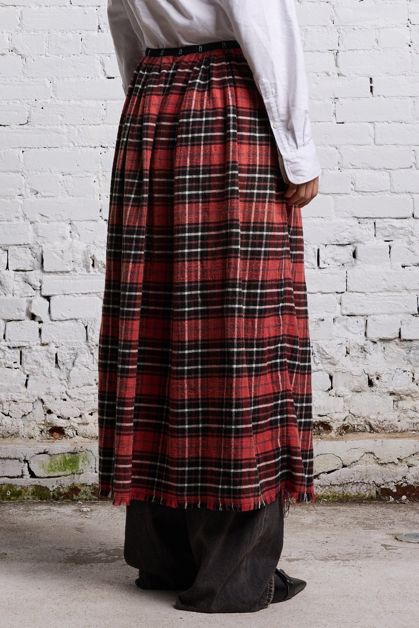 KILT SKIRT - RED AND BLACK - R13