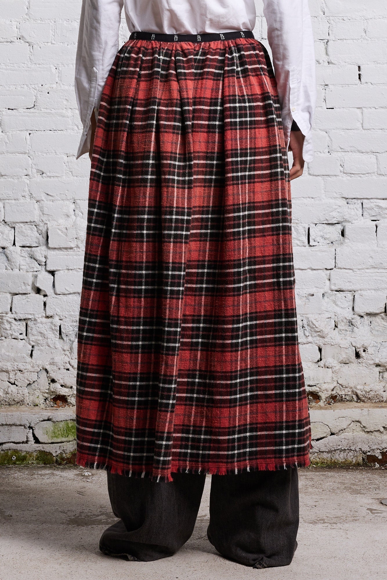 KILT SKIRT - RED AND BLACK - R13