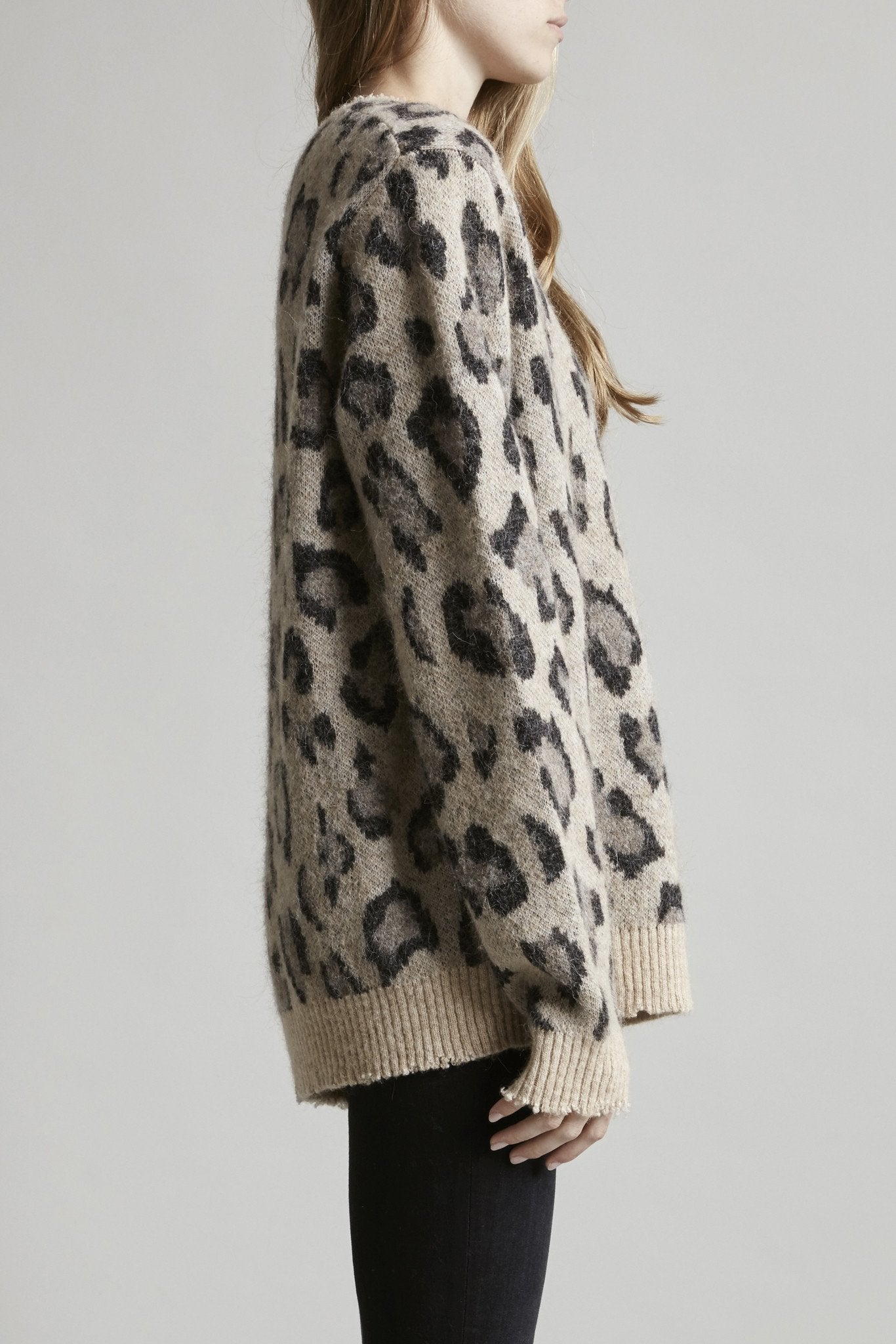 LEOPARD CASHMERE CREWNECK SWEATER - R13