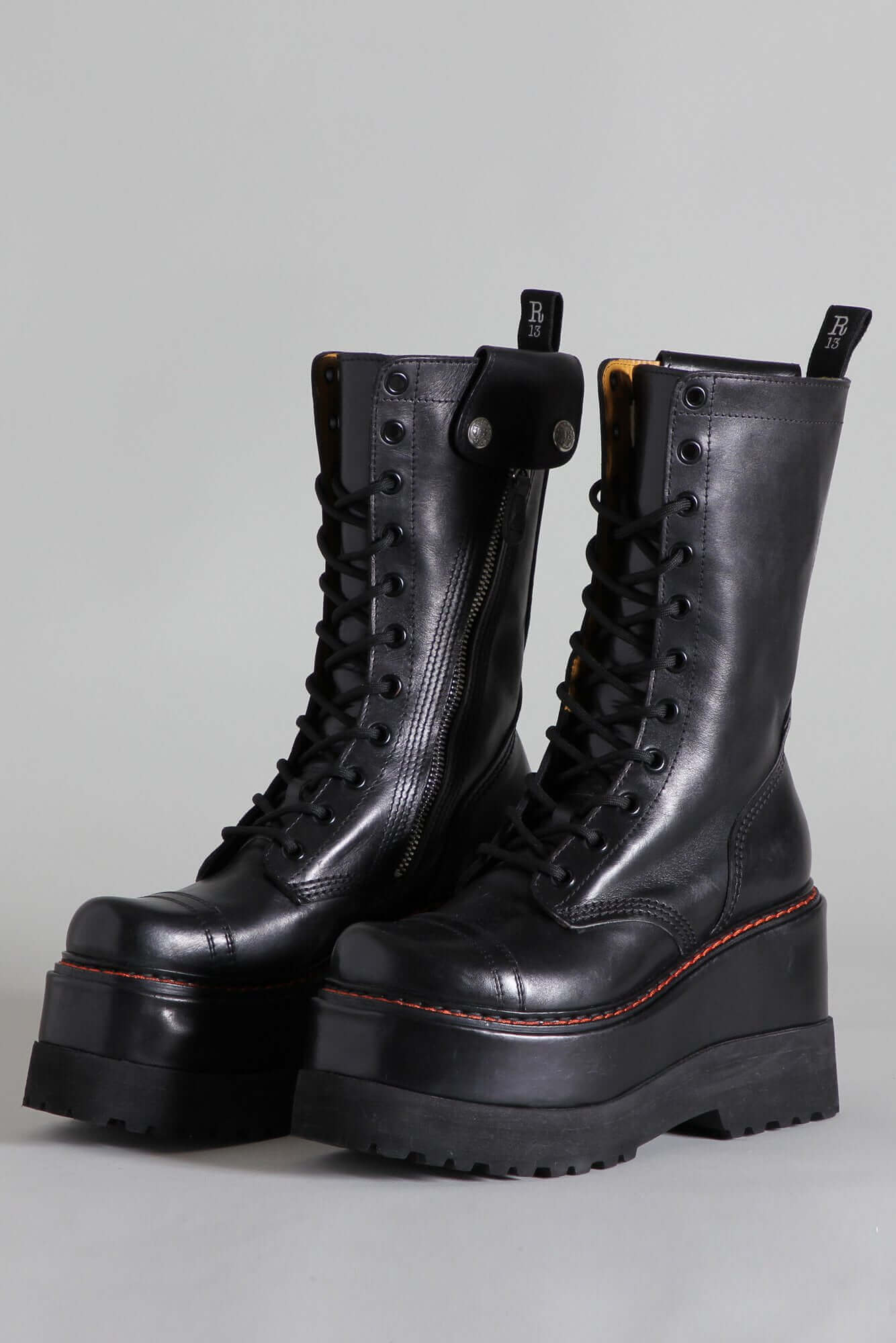 MEDIUM JUMP BOOT - BLACK - R13