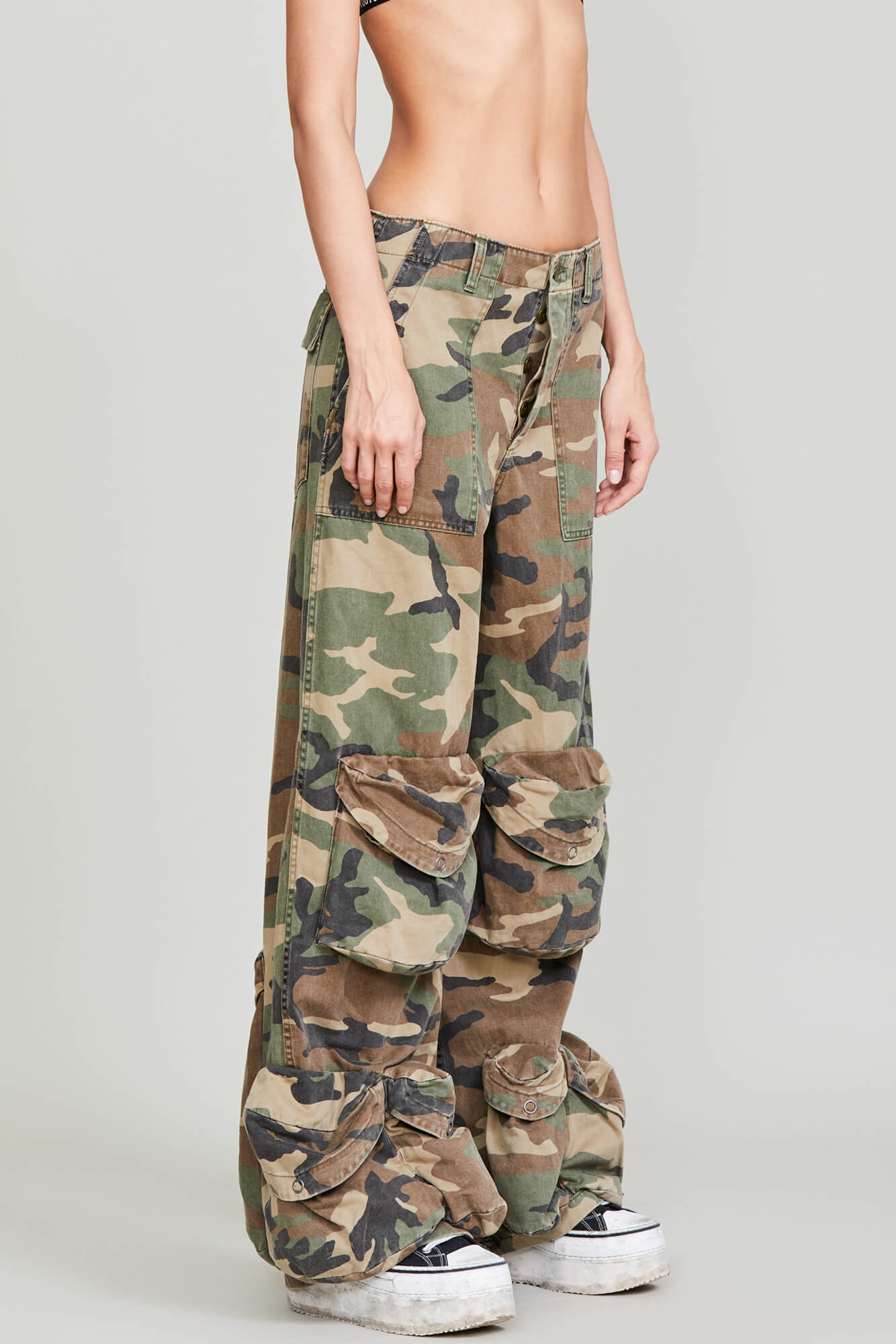 MULTI-POCKET UTILITY PANT - CAMO - R13