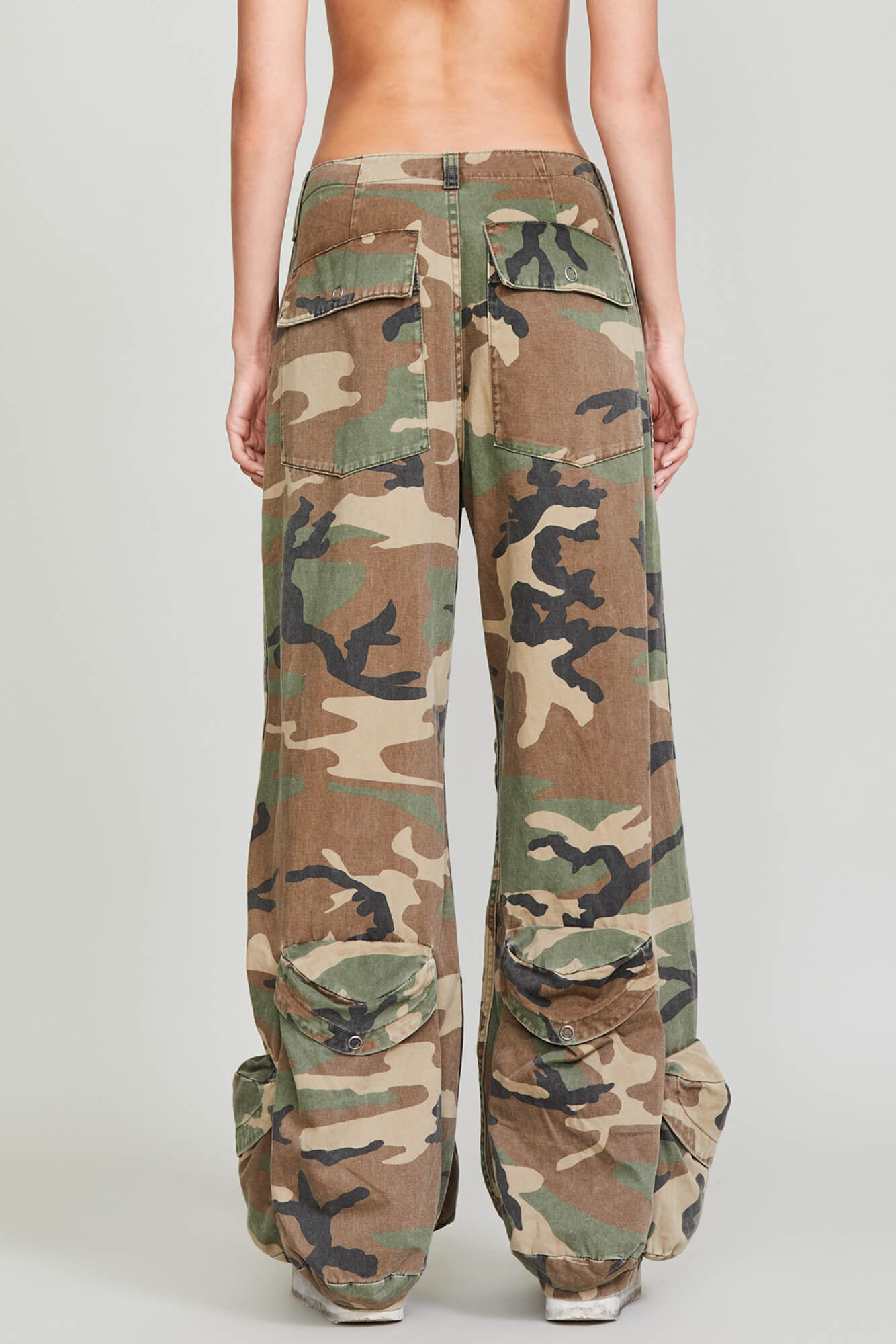 MULTI-POCKET UTILITY PANT - CAMO - R13