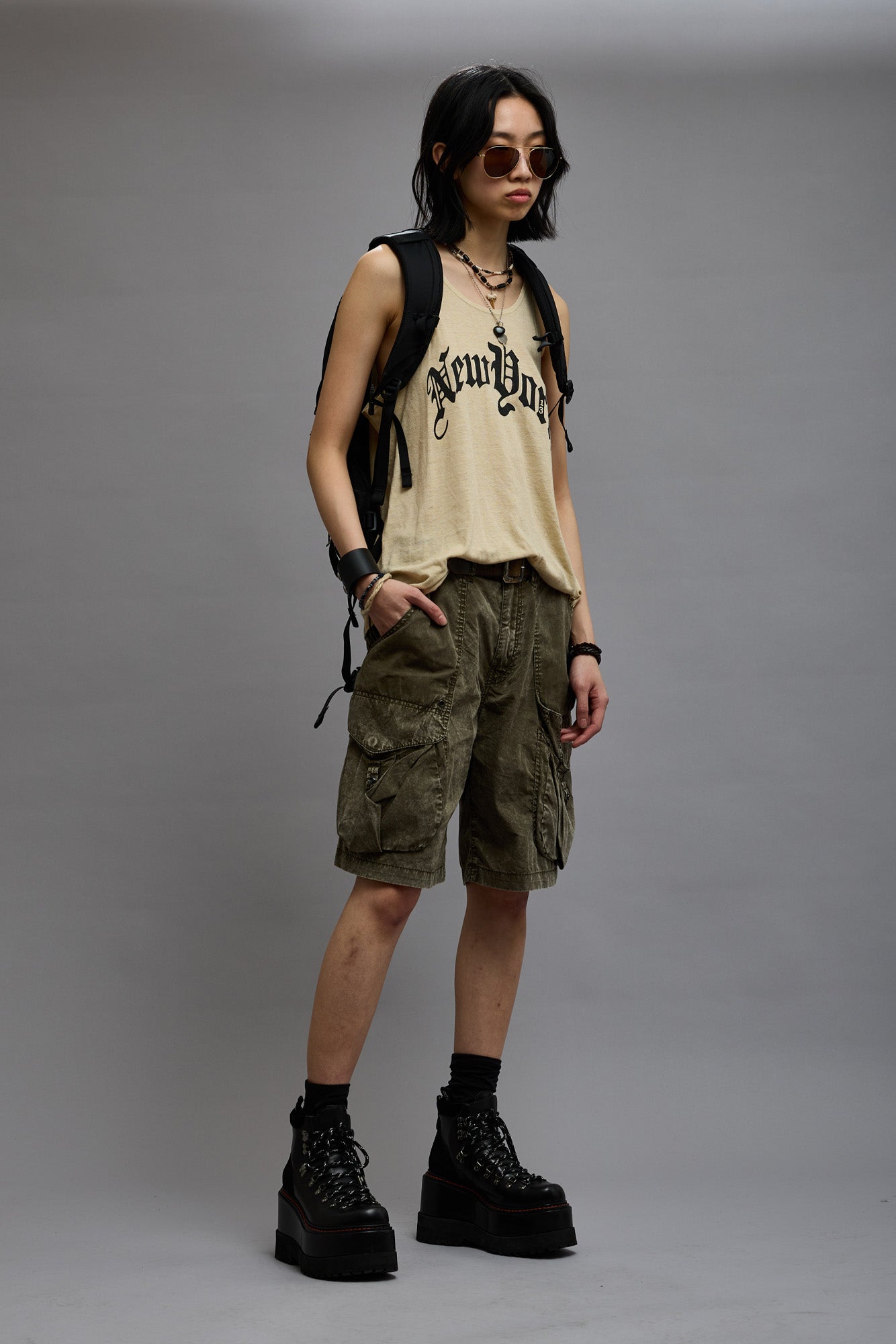 NEW YORK RELAXED TANK - KHAKI - R13