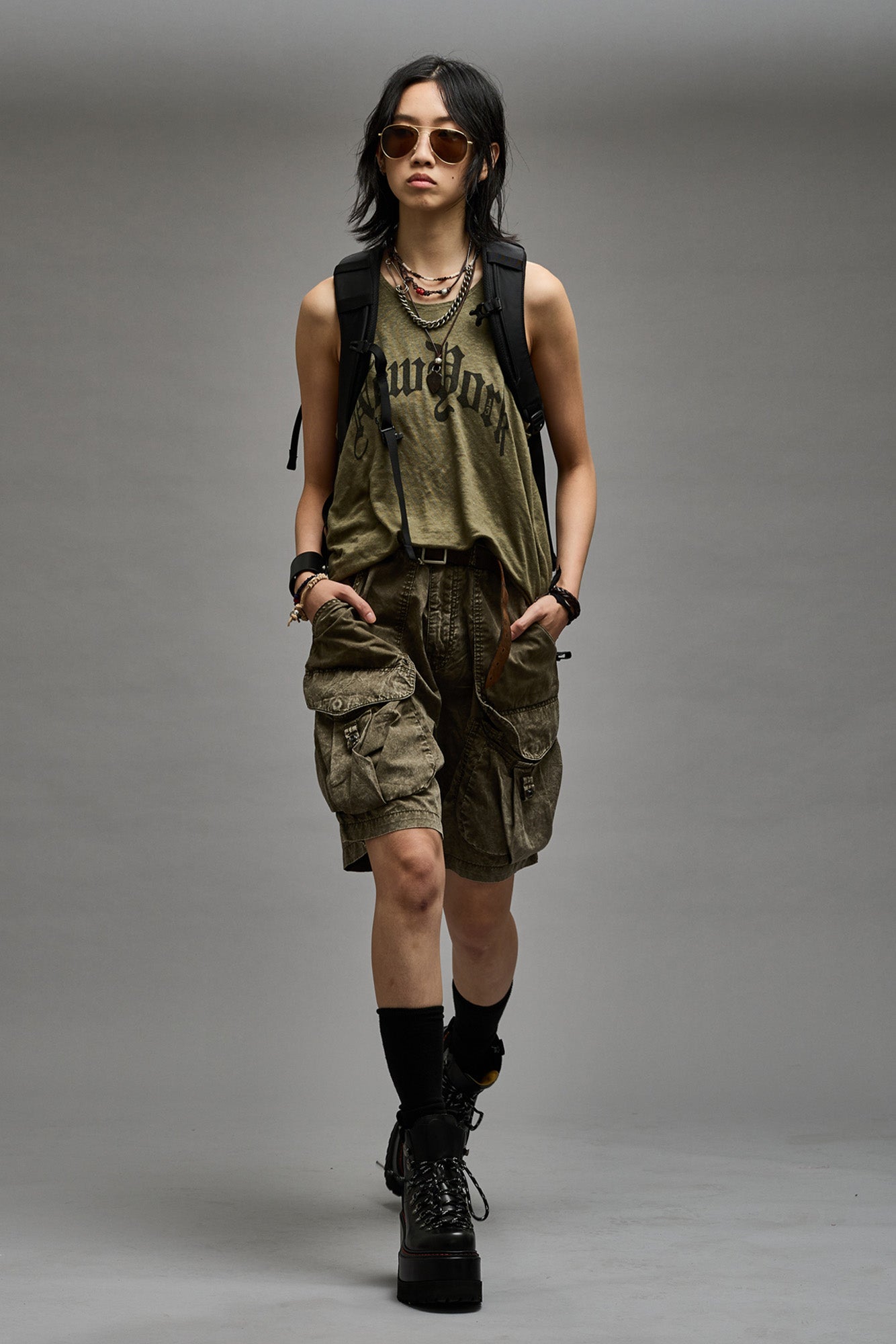 NEW YORK RELAXED TANK - OLIVE - R13