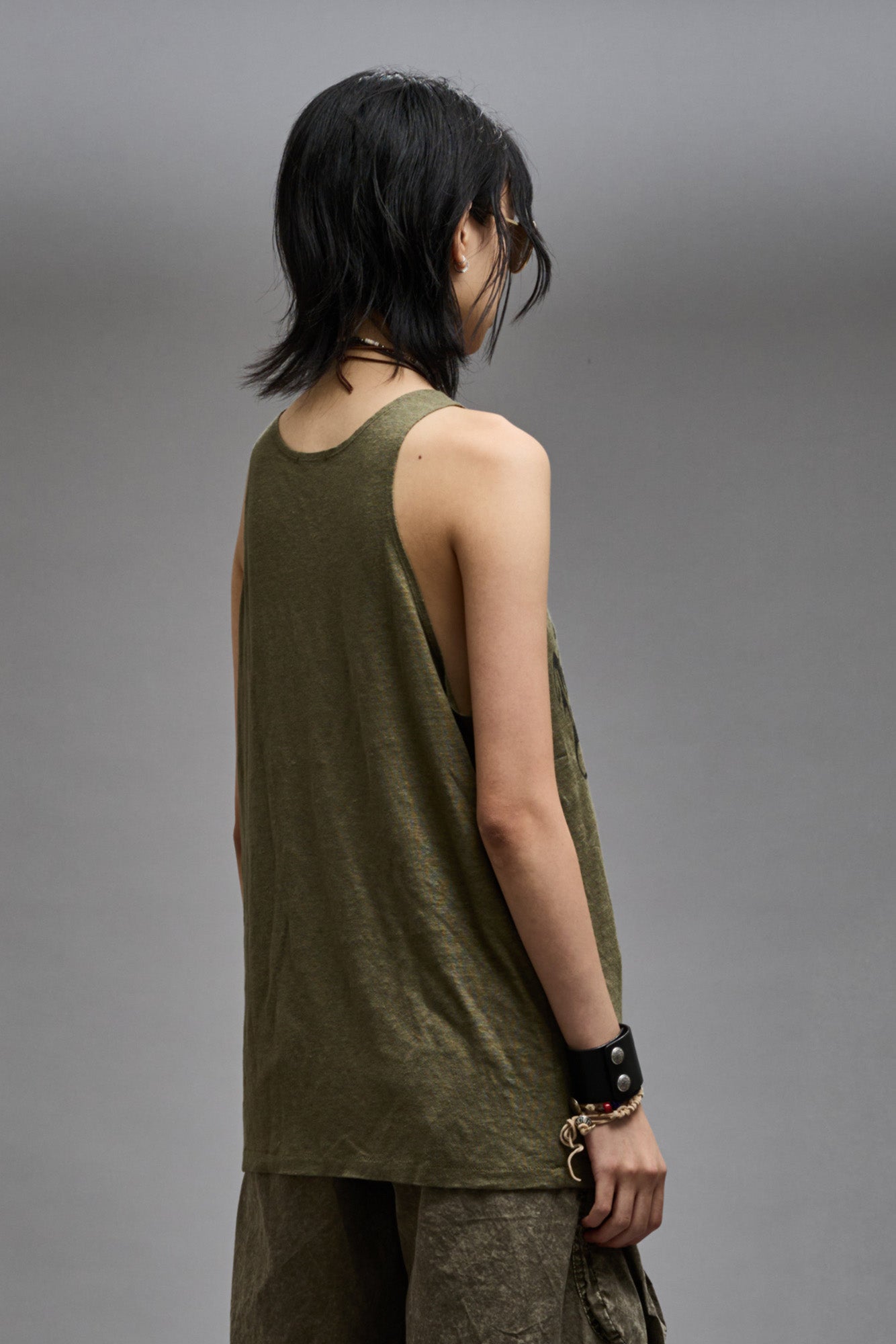 NEW YORK RELAXED TANK - OLIVE - R13