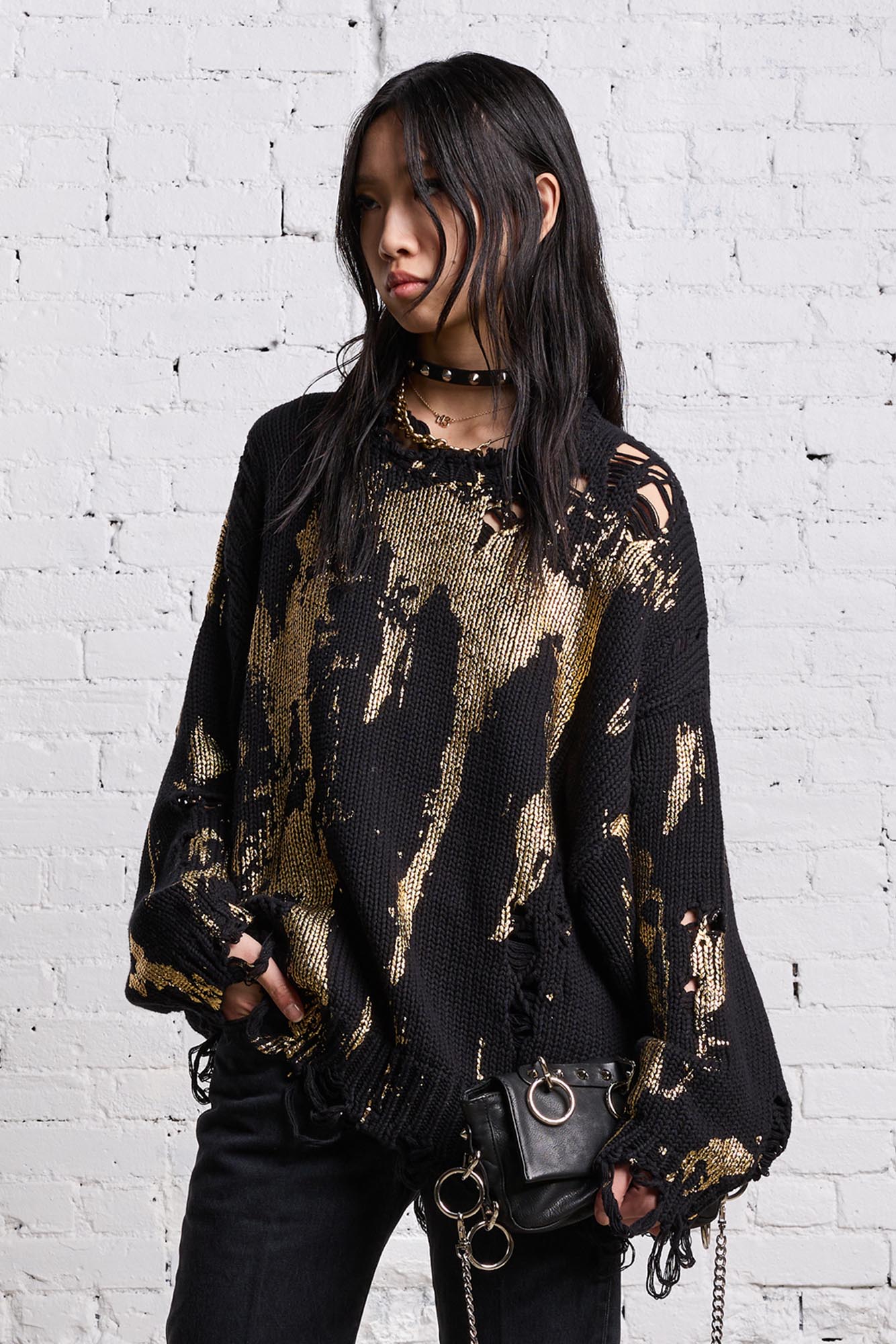 OVERSIZED SWEATER - GOLD SPLATTERED BLACK - R13