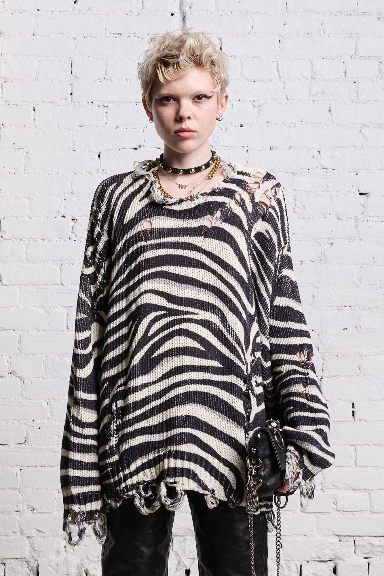 OVERSIZED SWEATER - ZEBRA PRINT - R13