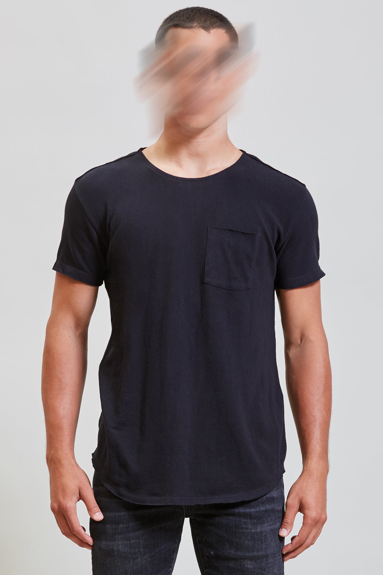 POCKET T - BLACK - R13