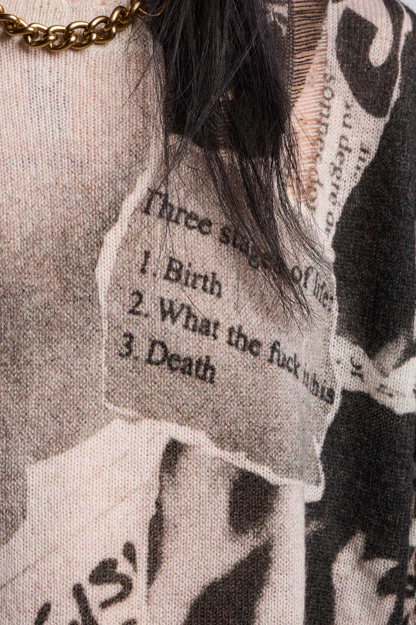 PRINTED BOYFRIEND SWEATER - NEWSPAPER - R13