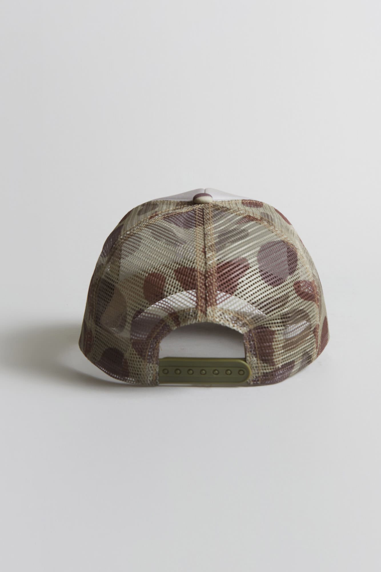 R13 TRUCKER HAT - CAMOUFLAGE - R13