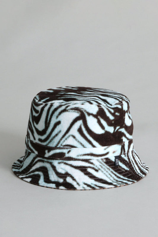 REVERSIBLE BUCKET HAT - PALE BLUE TIGER WITH LEOPARD - R13