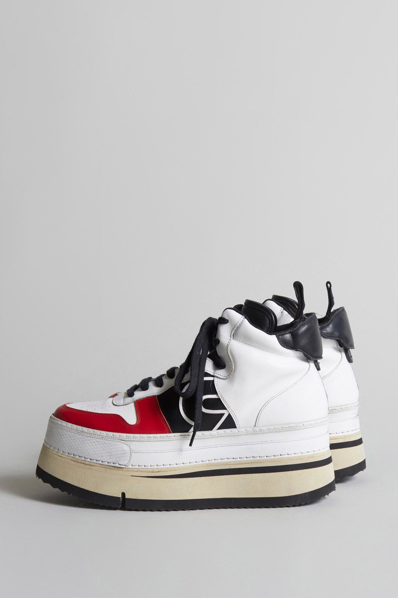 RIOT LEATHER HIGH TOP - SKATE WHITE AND RED - R13