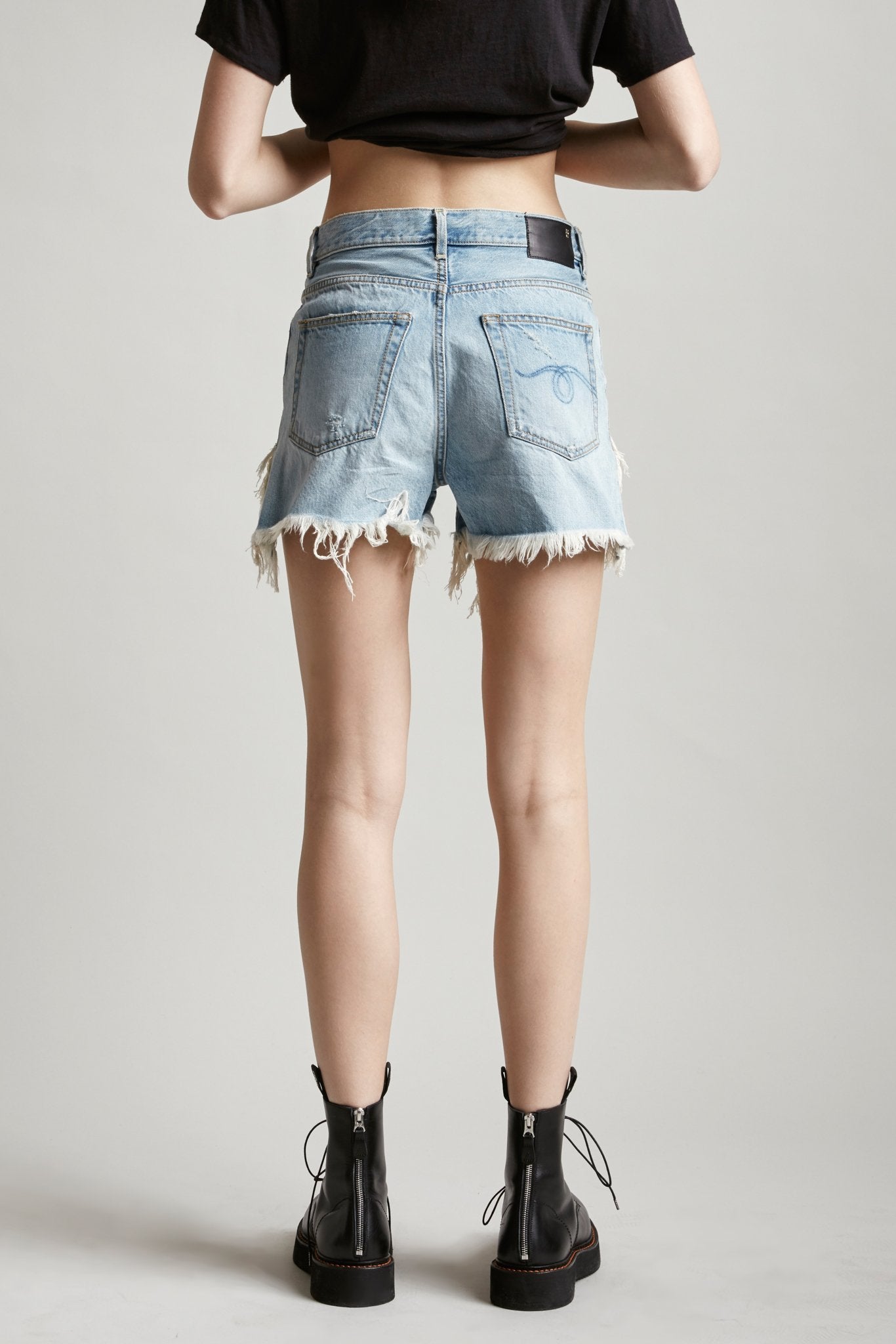 SHREDDED SLOUCH SHORT - TILLY - R13