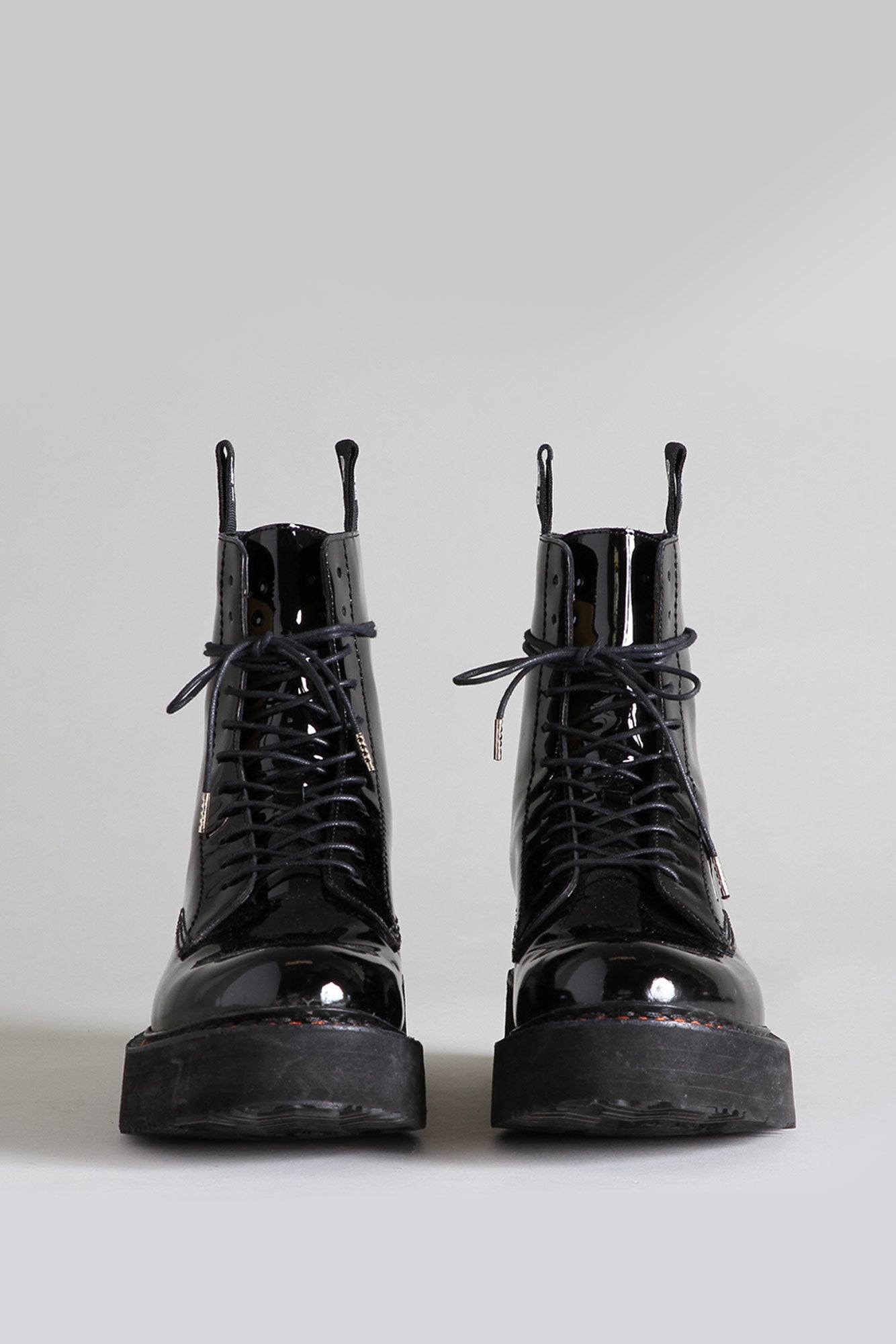 SINGLE STACK BOOT - BLACK PATENT - R13