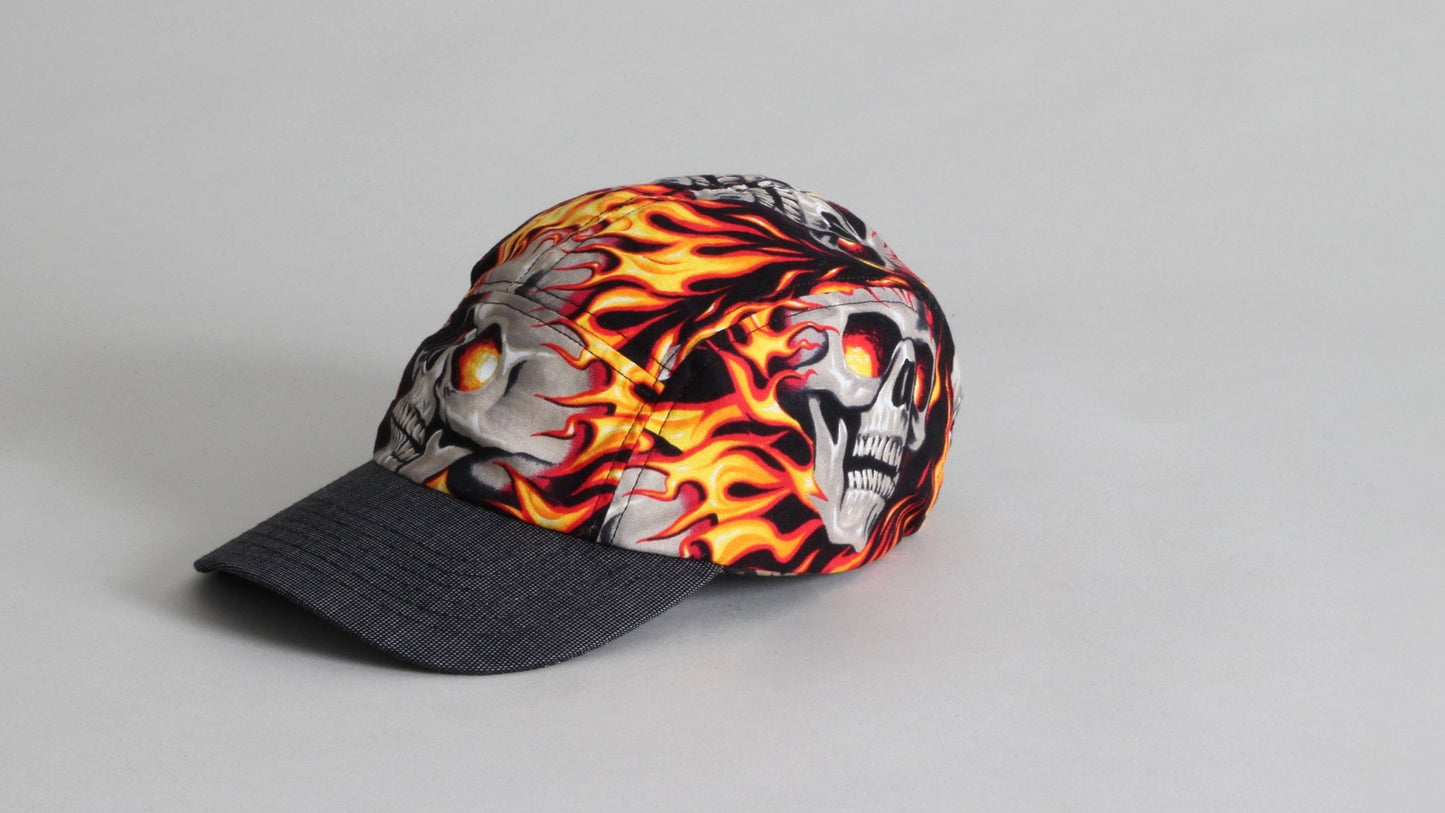 SKATER CAP - FLAMING SKULL WITH GREY PIN DOT - R13