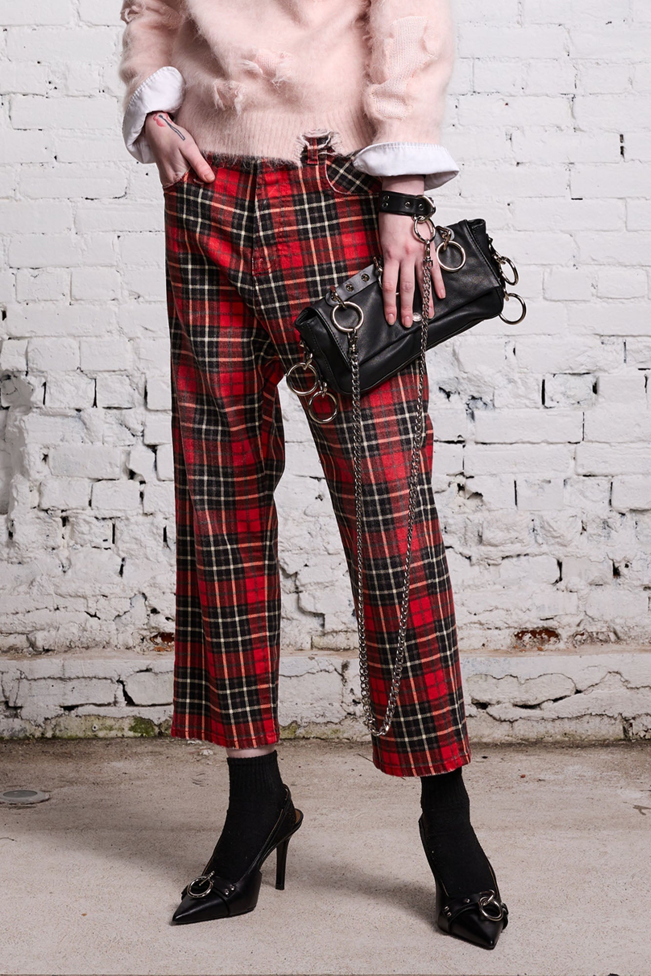 TAILORED DROP - RED PLAID - R13