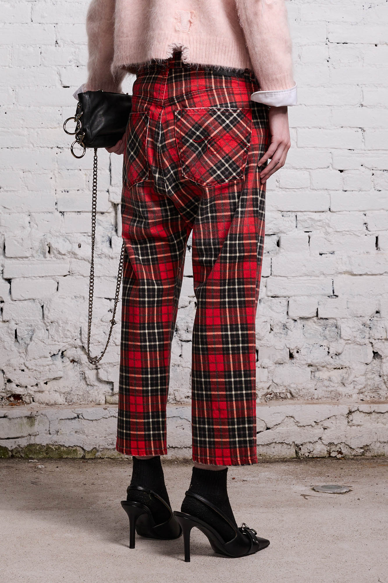 TAILORED DROP - RED PLAID - R13