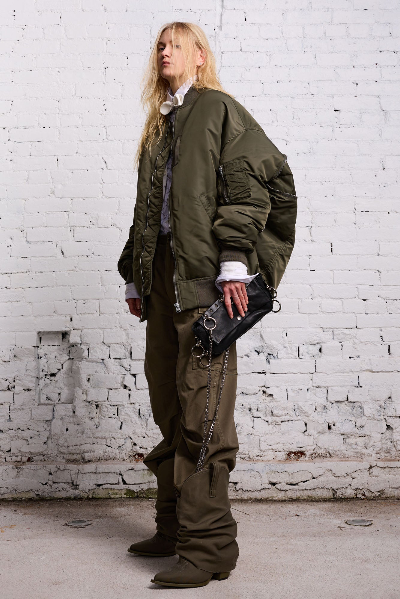 ZIP OUT DOWN BOMBER - OLIVE - R13