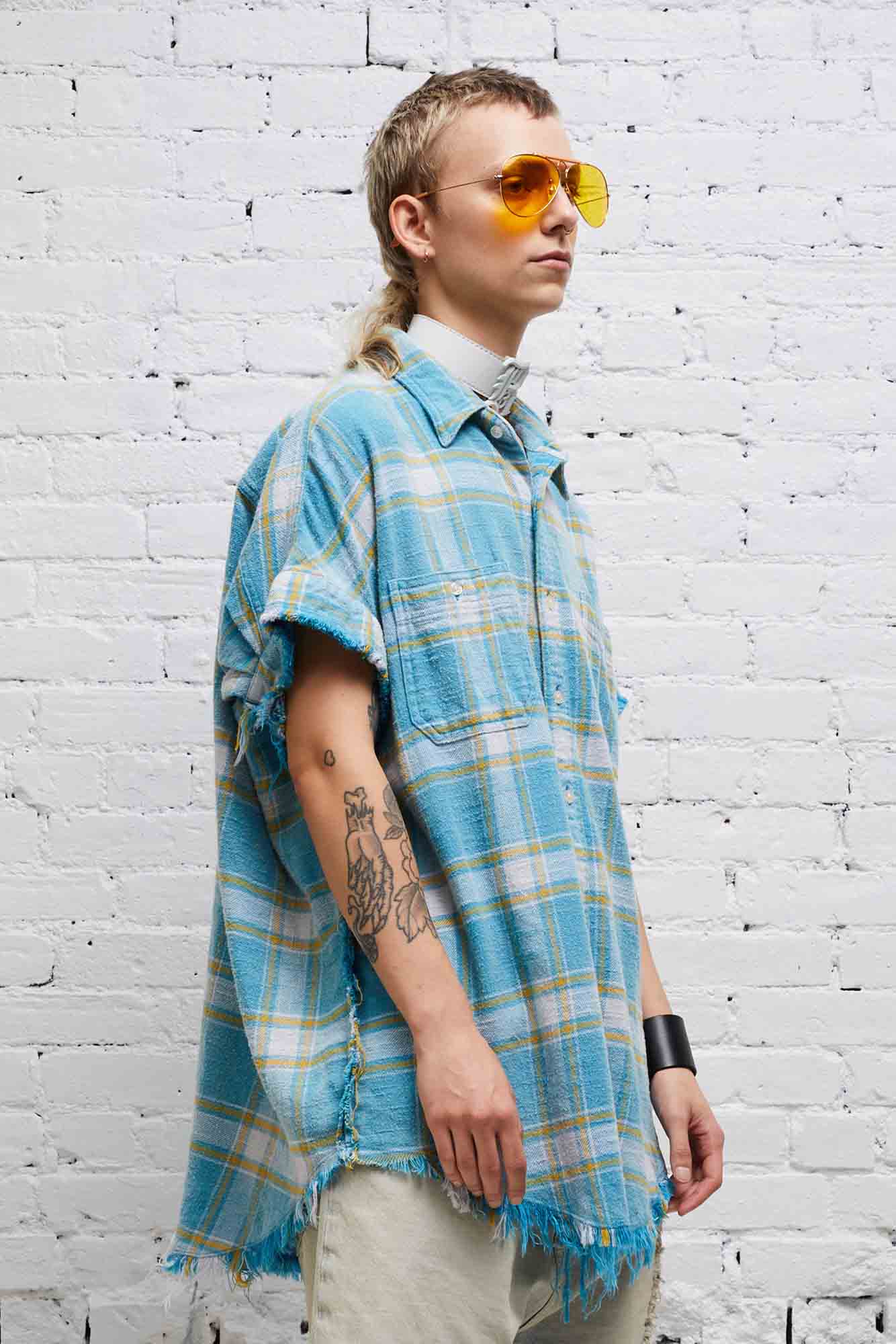 SLEEVELESS BOXY BUTTON UP LIGHT BLUE PLAID R13